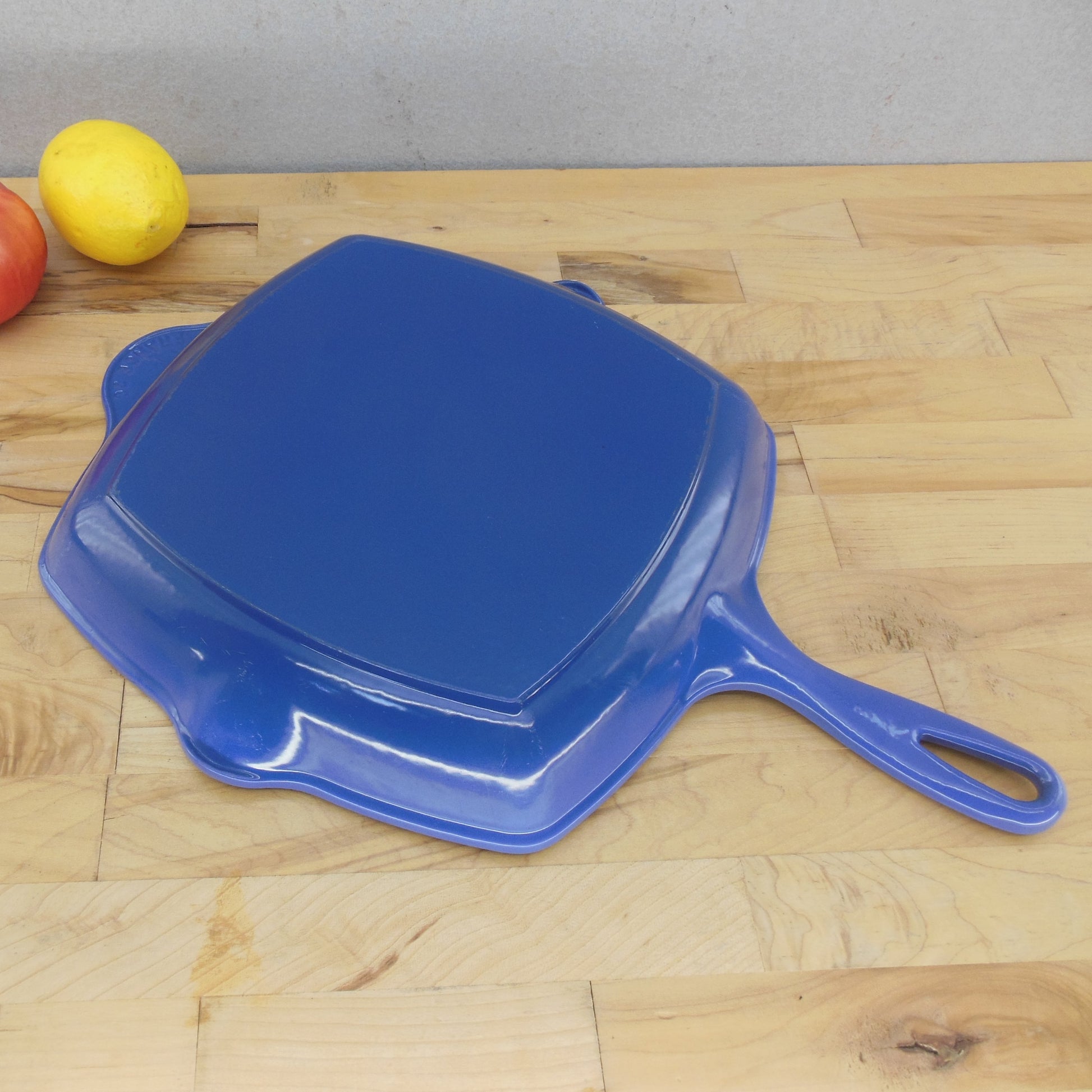 Le Creuset France Blue Enamel Cast Iron 10" Square Grill Pan #26 EUC Bottom