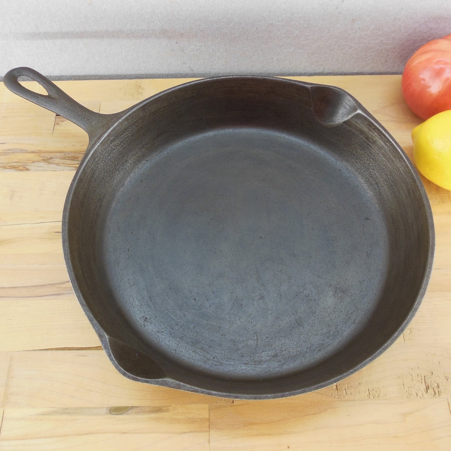 Lodge USA #8 Cast Iron Skillet 3 Notch Heat Ring Vintage