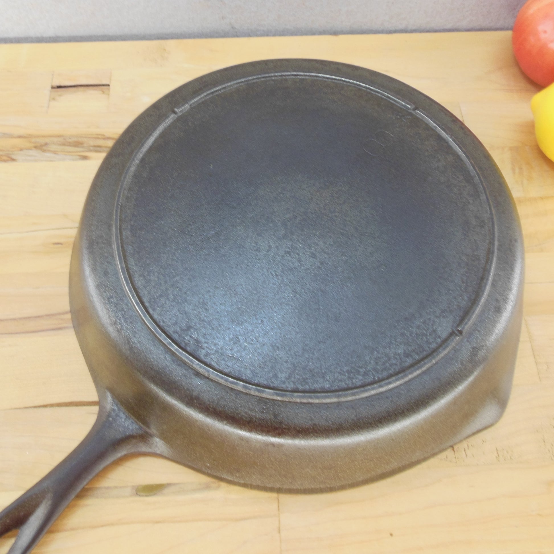 Lodge USA #8 Cast Iron Skillet 3 Notch Heat Ring Flat