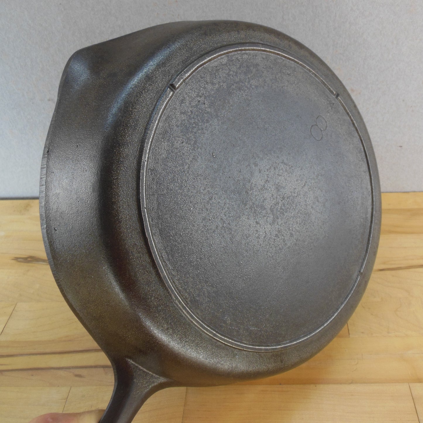 Lodge USA #8 Cast Iron Skillet 3 Notch Heat Ring Unmarked Bottom