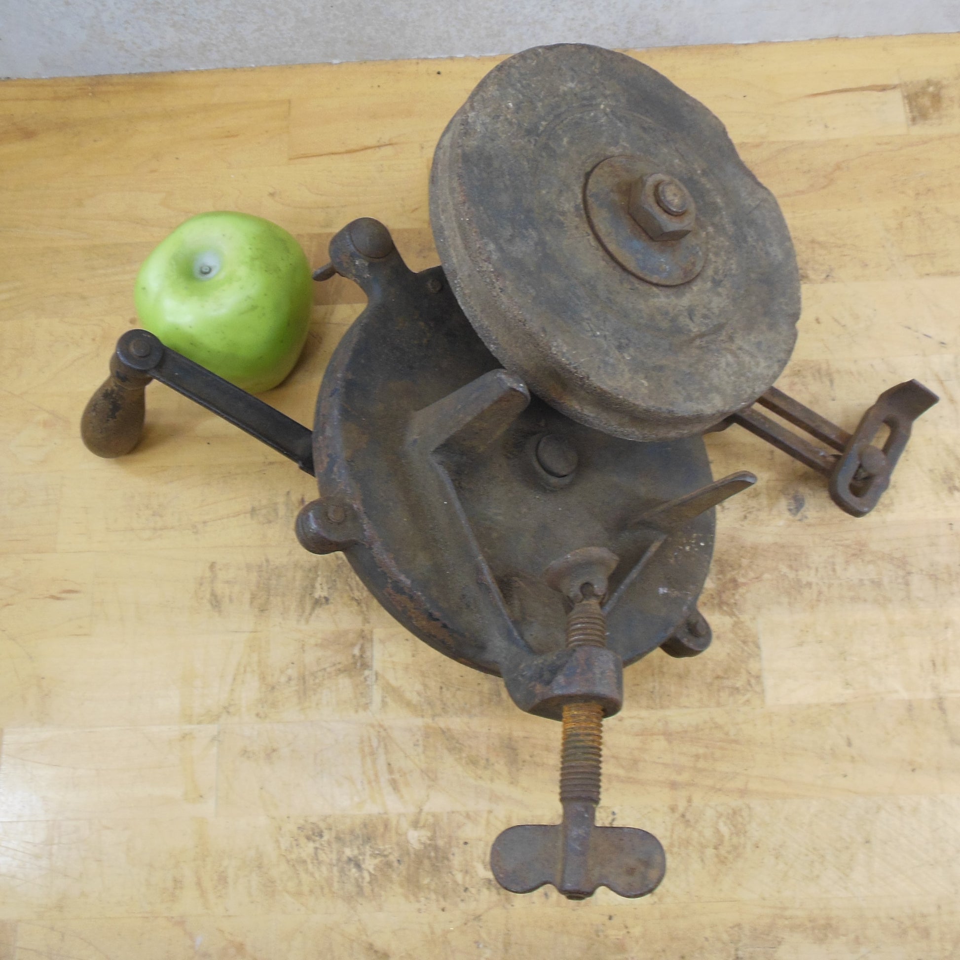 Lakeside Lake Side Hand Crank Bench Grinder Sharpener Vintage