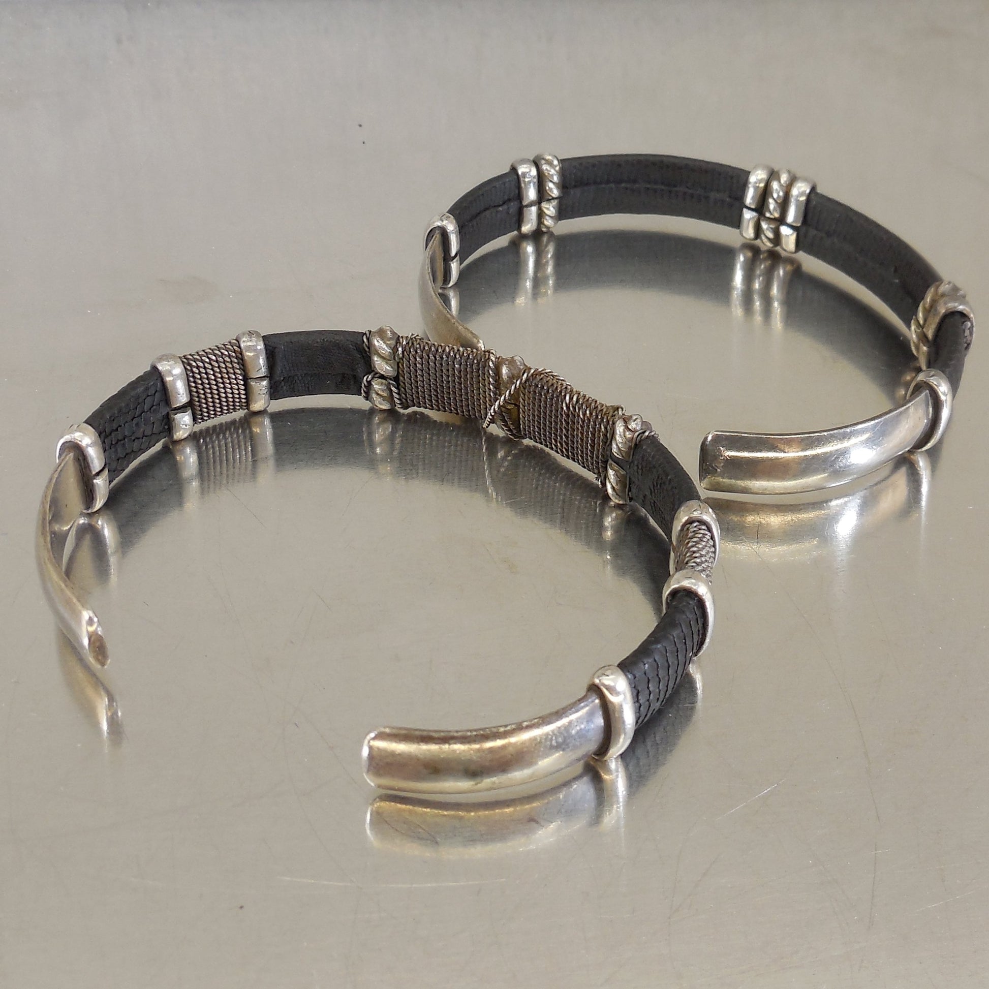 Pair Taxco TL-53 Mexico 925 Sterling Silver Snakeskin Cuff Bracelets 7"