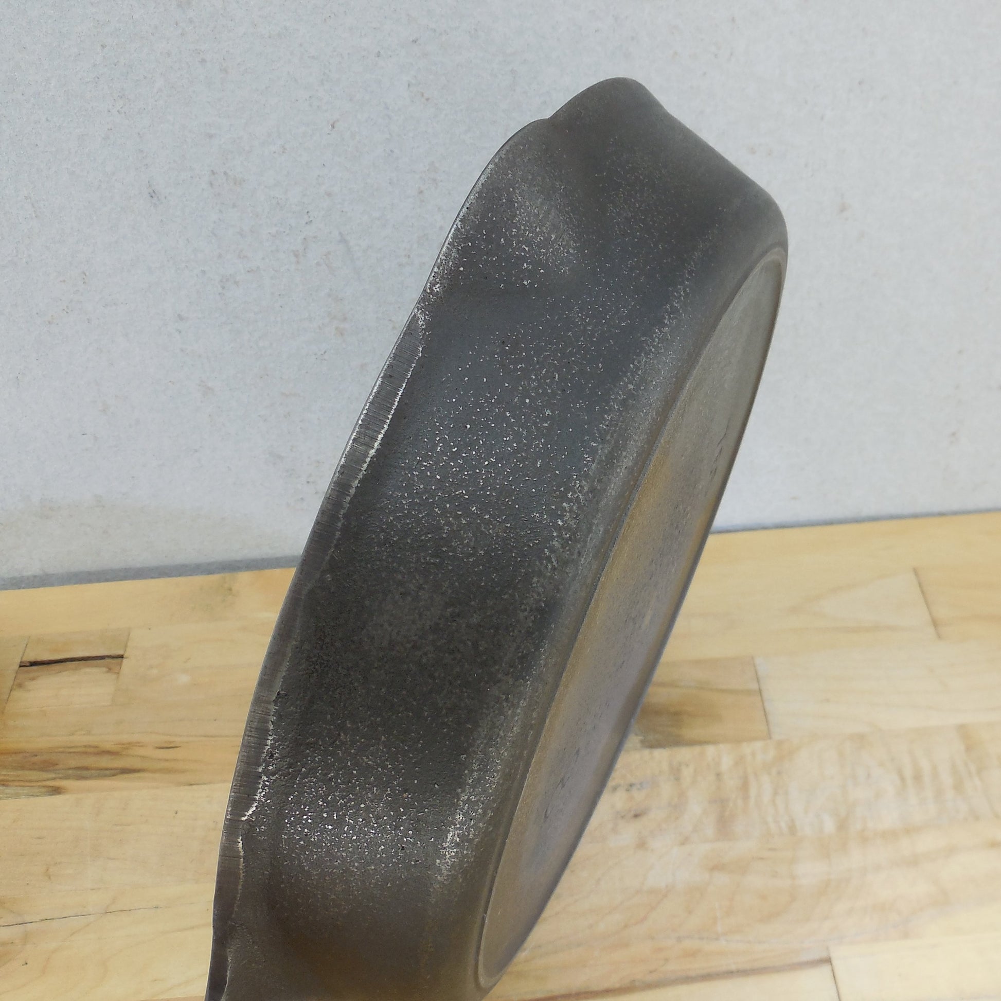 Griswold Iron Mountain #8 Cast Iron Skillet 755 Heat Ring Used