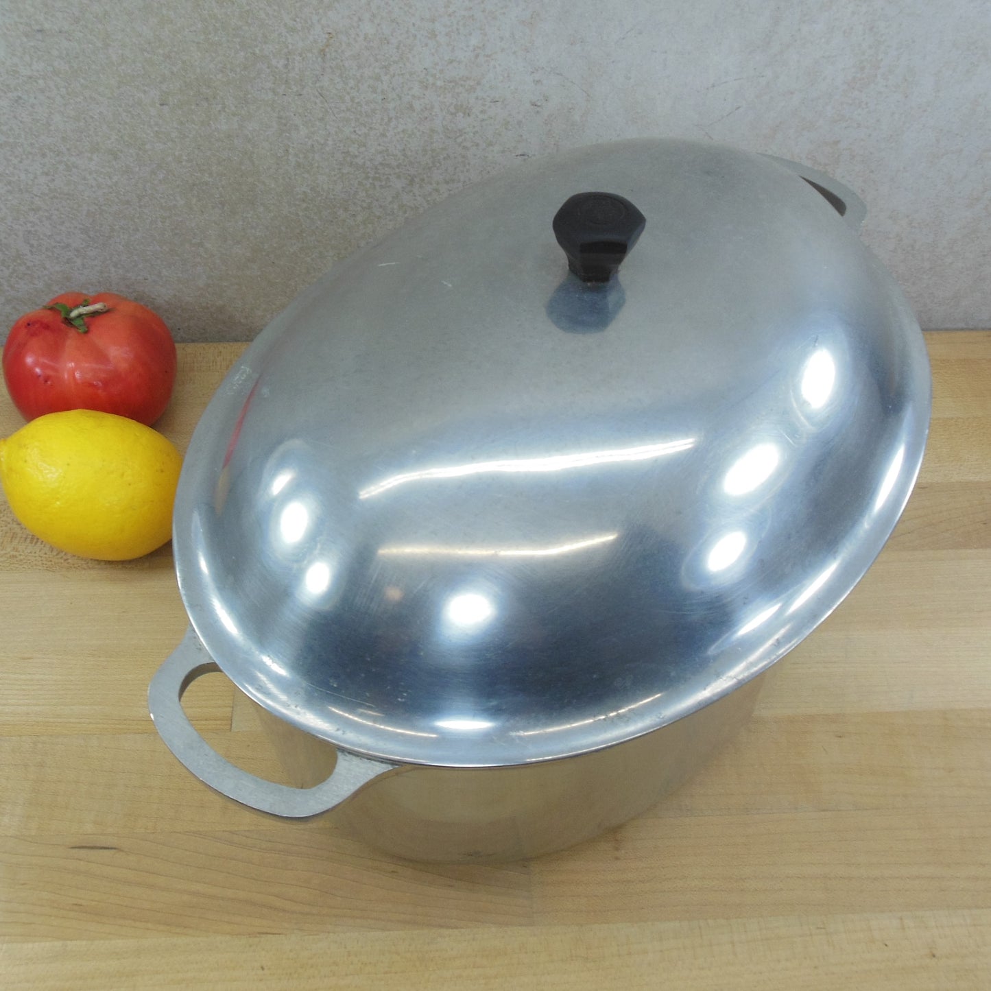 Super Maid Cast Aluminum Cookware 6 Quart Oval Roaster Pot