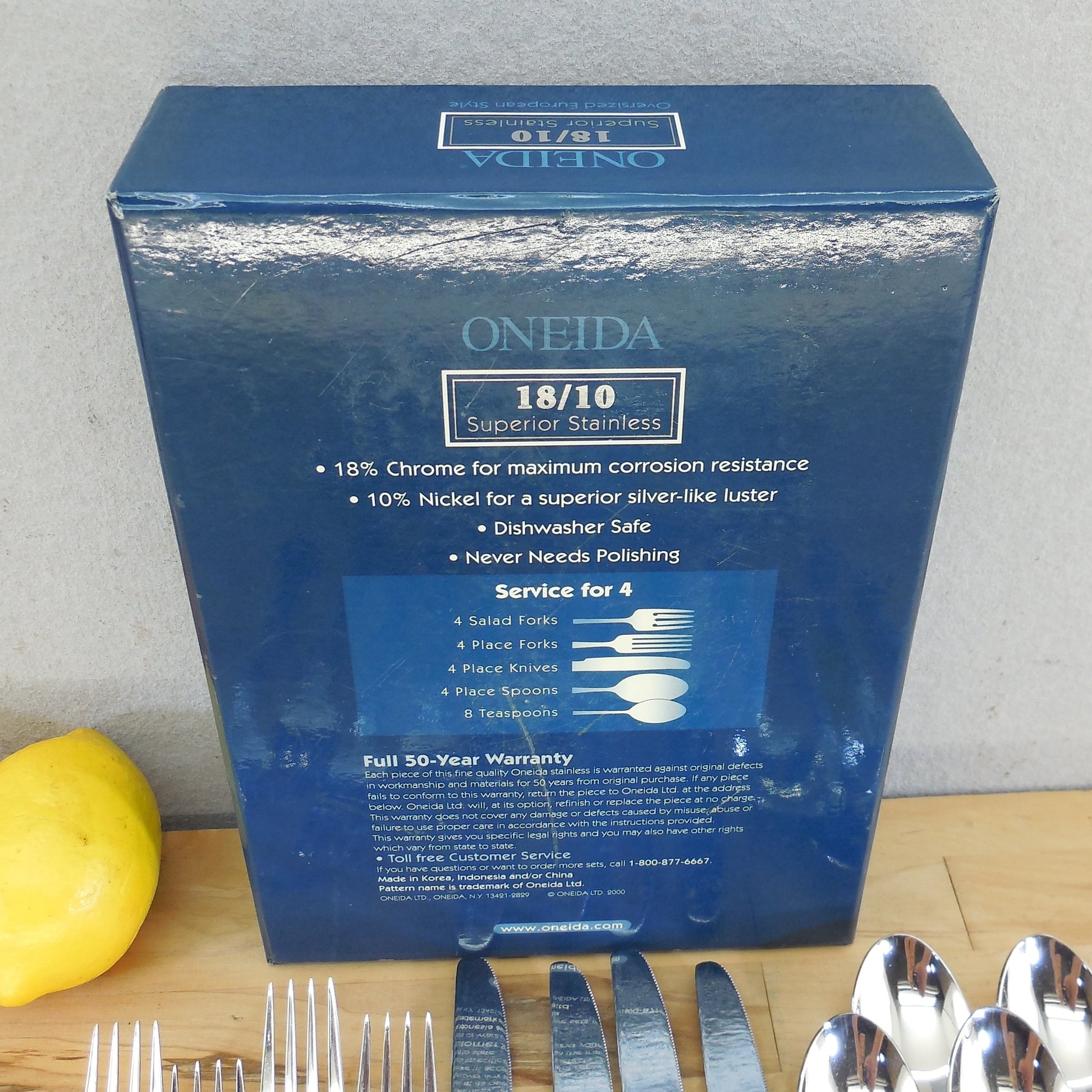 Oneida Majestic 24 Piece Flatware Set 18/10 Stainless Open Box Bottom