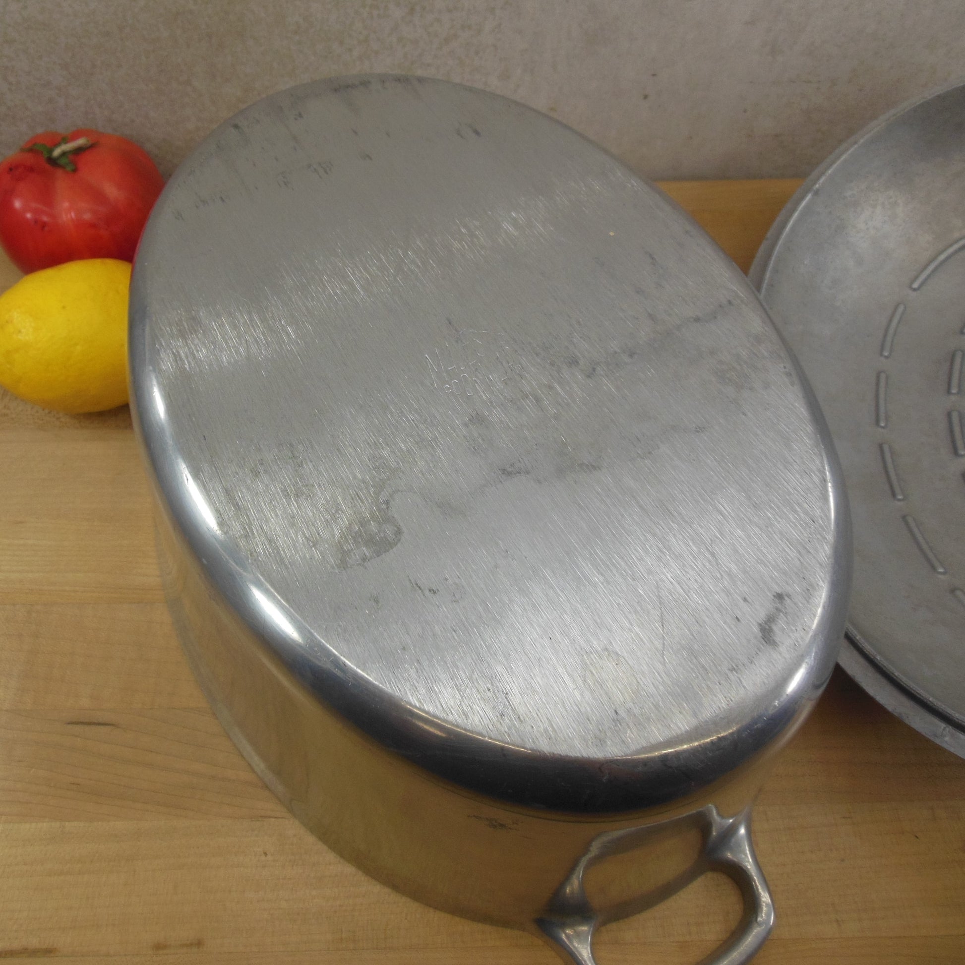 Super Maid Cast Aluminum Cookware 6 Quart Oval Roaster Pot