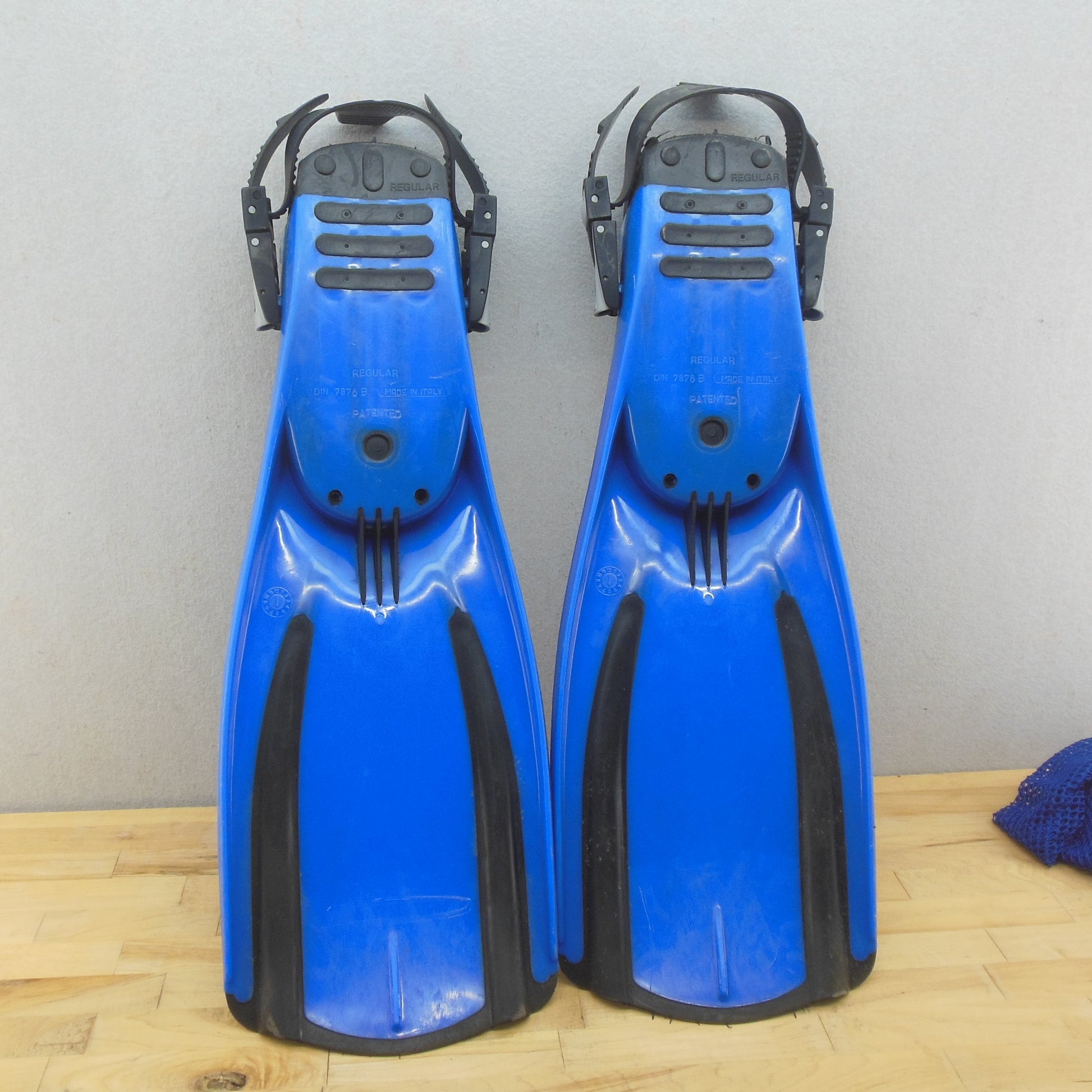 Mares Italy Plana Avanti Dive Swim Fins Blue Regular Size Open Heel Used