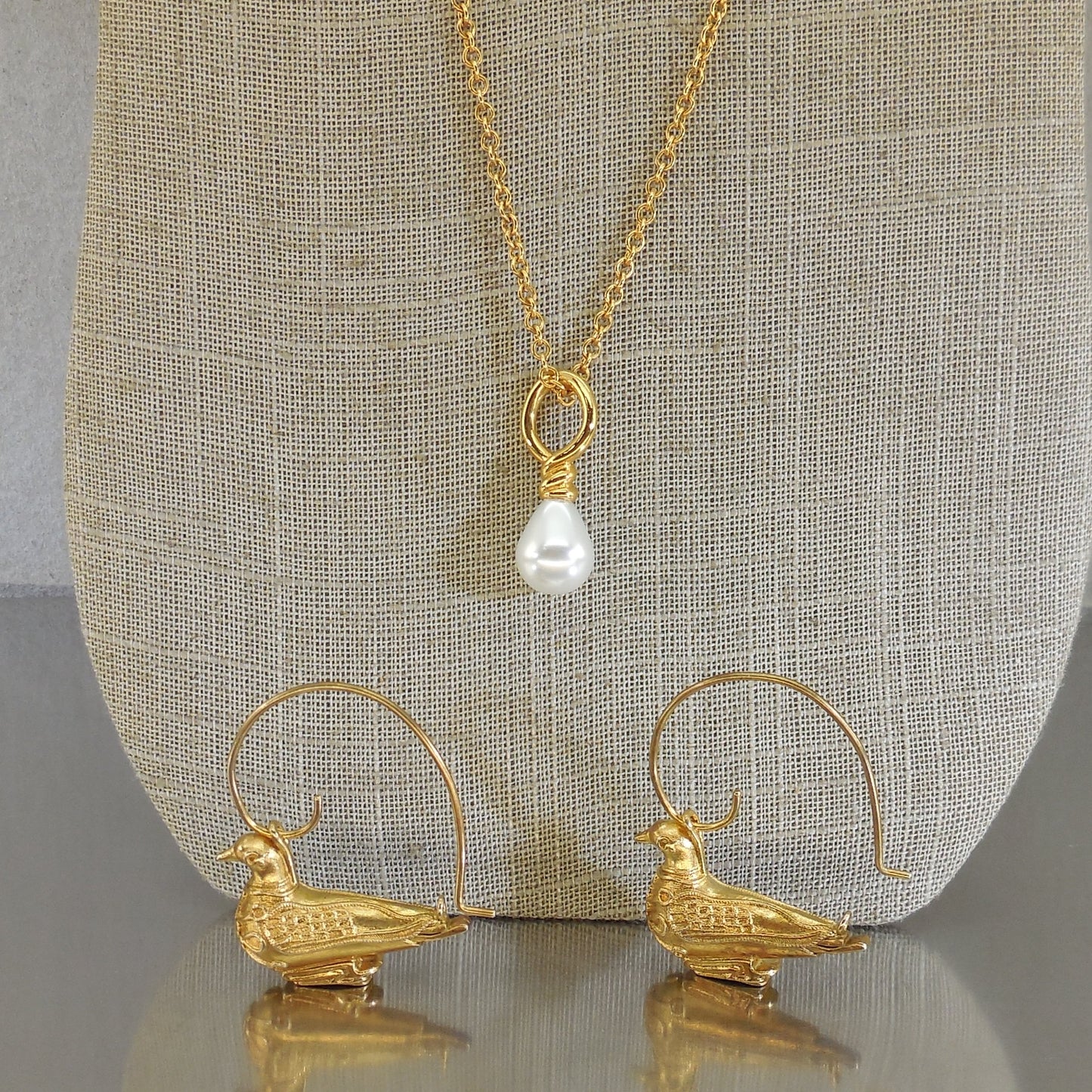 Metropolitan Museum Of Art MMA Sterling 925 Pearl Necklace Dove Earrings