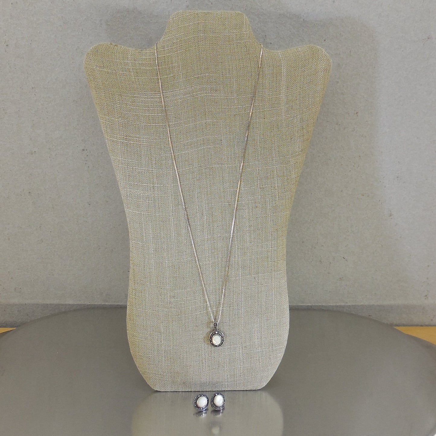 Unbranded 925 Sterling Oval MOP Marcasite Necklace & Earrings Set vintage