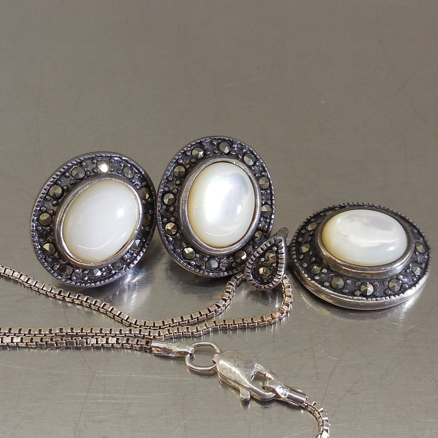 Unbranded 925 Sterling Oval MOP Marcasite Necklace & Earrings Set used estate item
