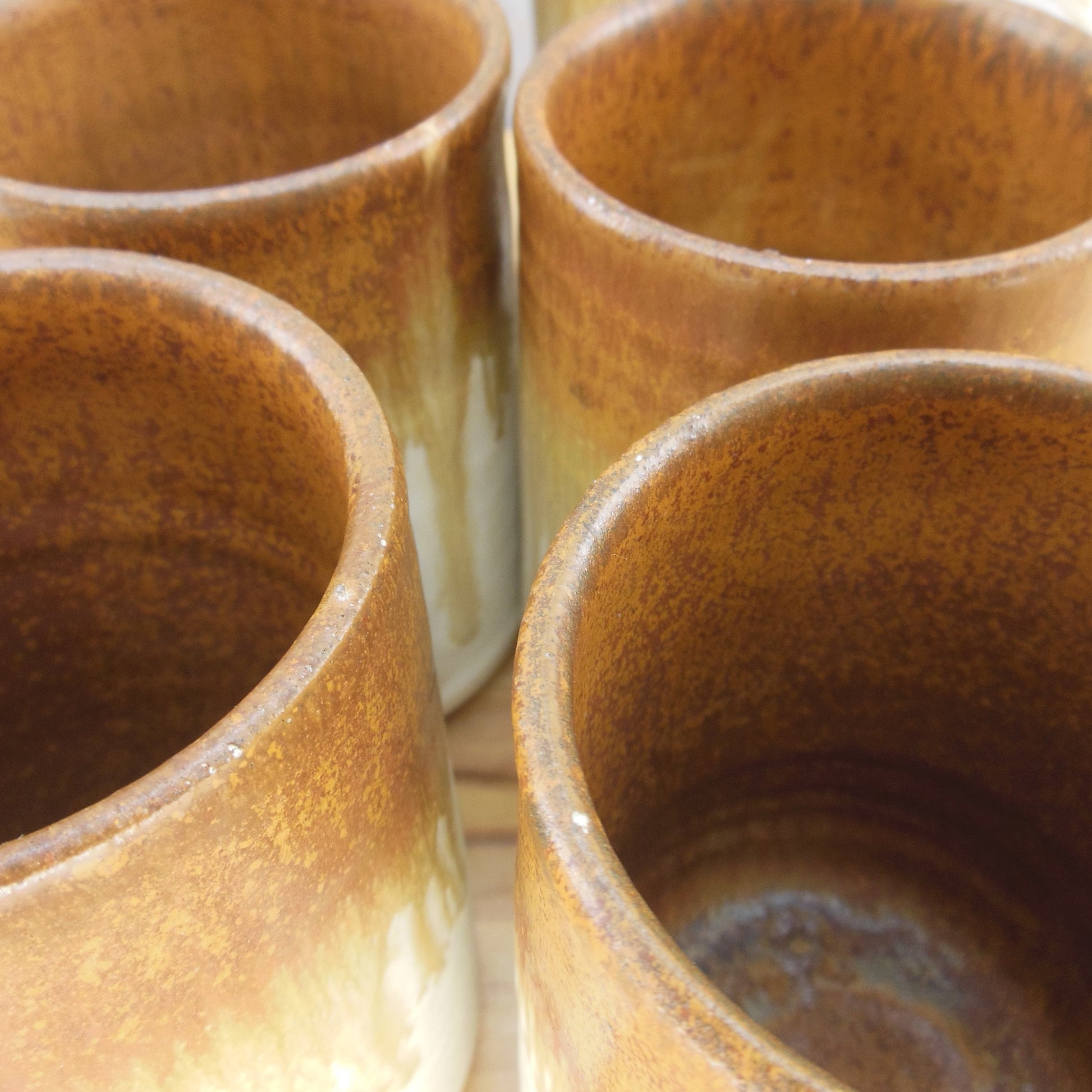 Chris Aston Elkesley England Studio Pottery Stoneware Mugs 6 Set Brown Tan Rims

