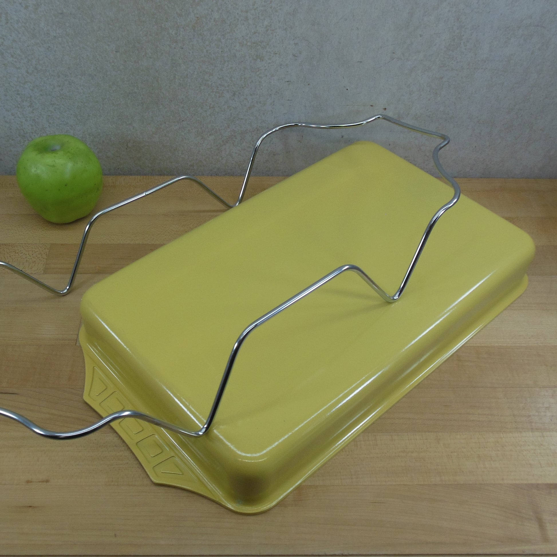 Nordic Ware 5 in 1 Pan Broil Roast Bake Cook Serve Lasagna Yellow Vintage