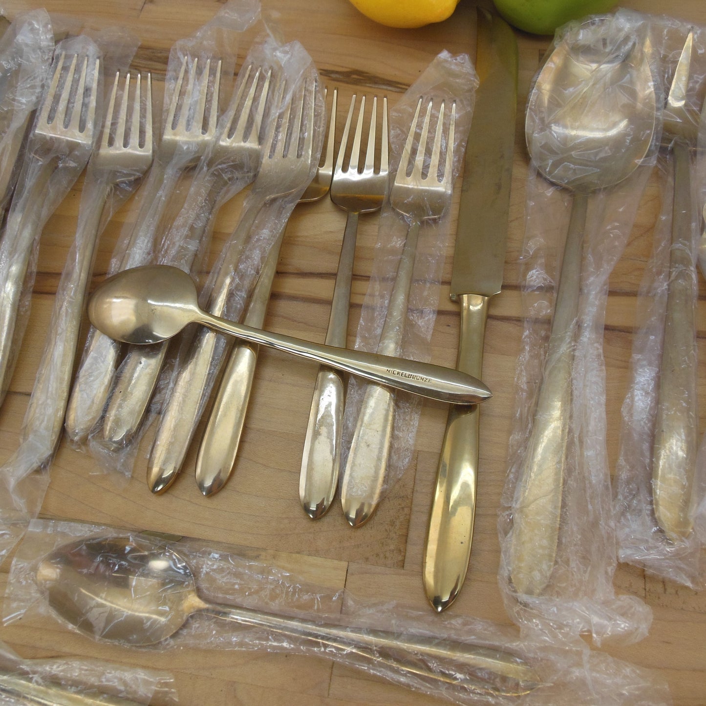 Lifetime Cutlery Stainless Grande Tradition Flatware Set 35 Pcs. NIP Vintage NOS New
