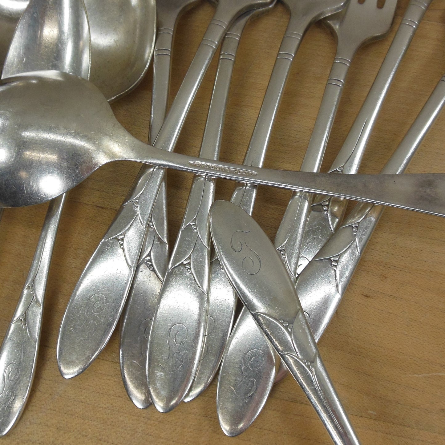 Oneida Community Silverplate Lady Hamilton 26 Piece Lot Flatware Vintage Used