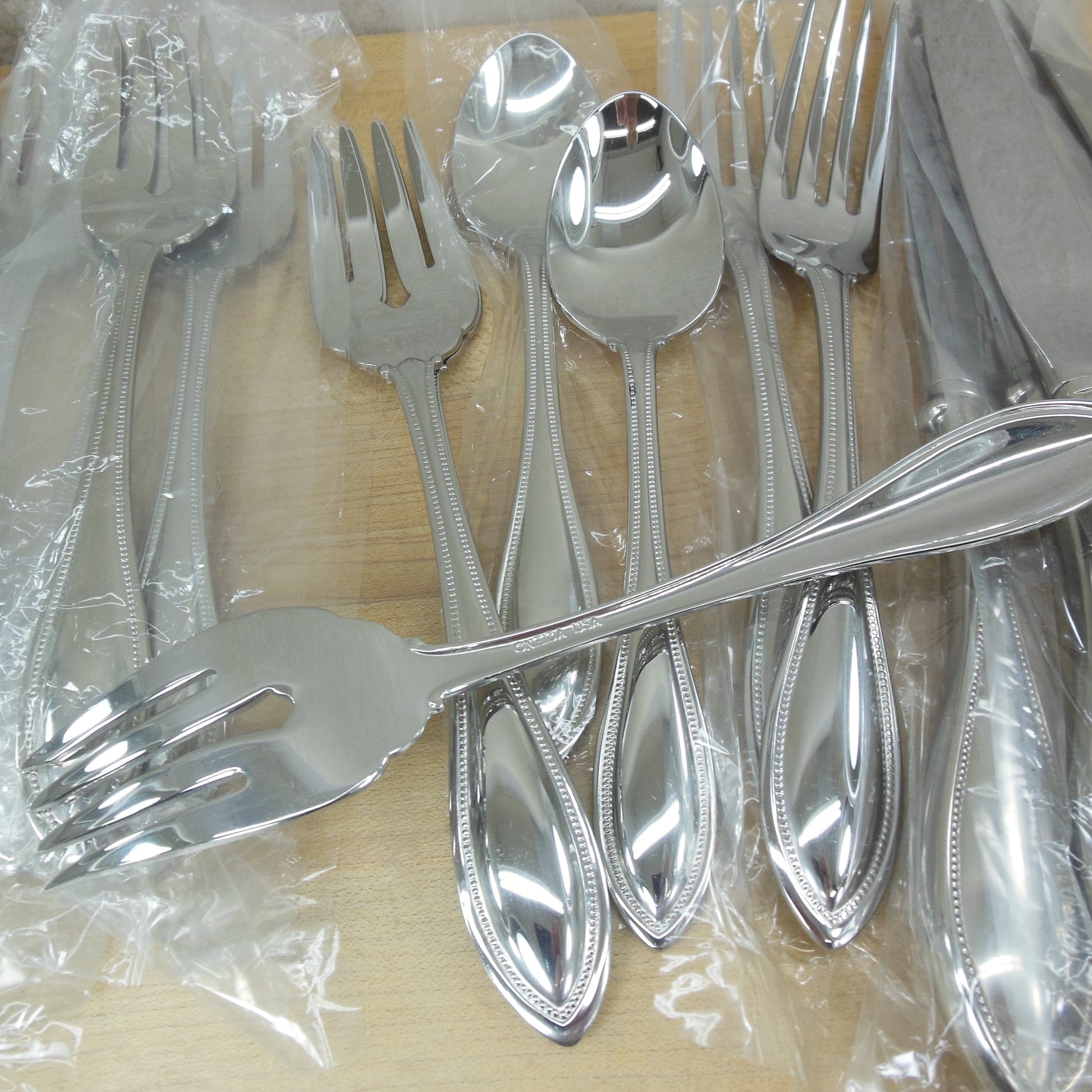 Oneida Stainless Arbor American Harmony Beaded Flatware Lot New knife serving pieces