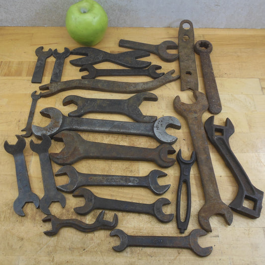 Antique 21 Lot Old Iron Wrenches Farm Tool Pratt & Whitney Others