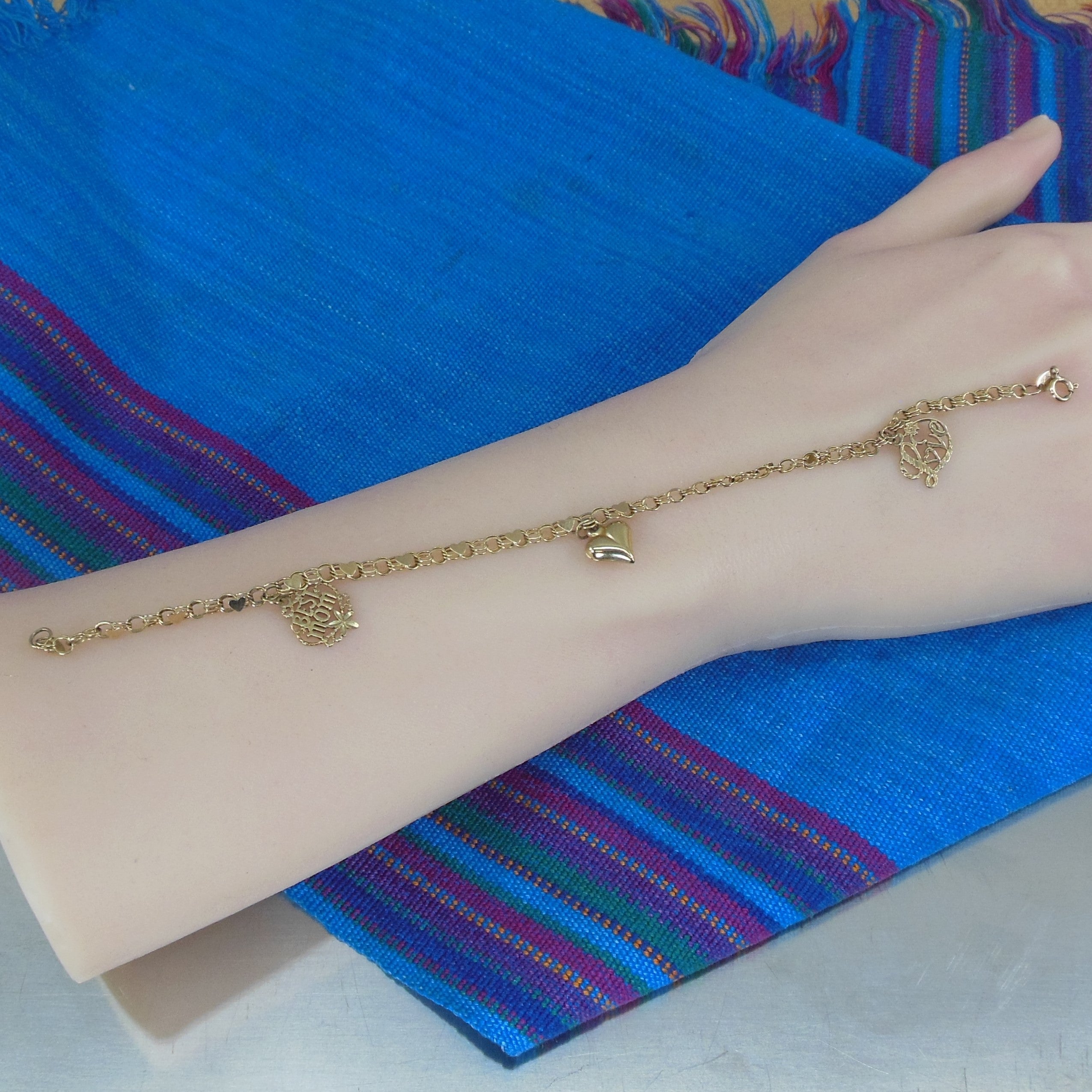 10 Stunning Bracelet Designs for Women Who Love to Shine - Tarinika