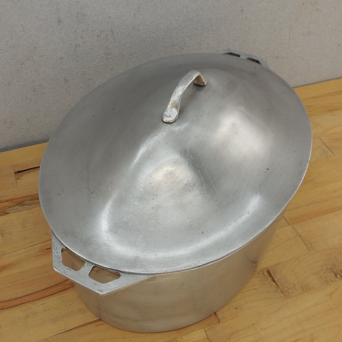 Mirro USA Grandeur Platinum Finish Aluminum #43 Oval Roaster Dome Lid Vintage