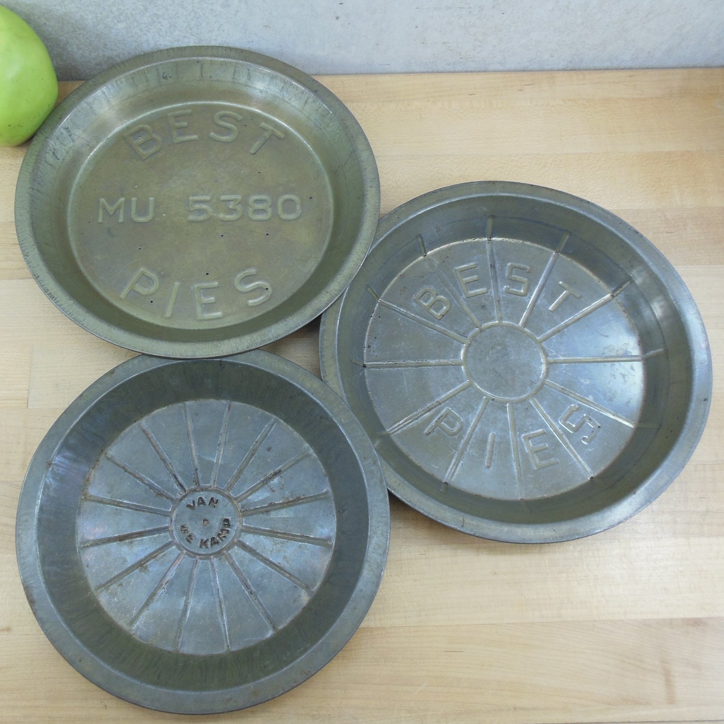 Van de Kamp & Best Pie Pans 3 Lot Steel MU 5380 Vintage