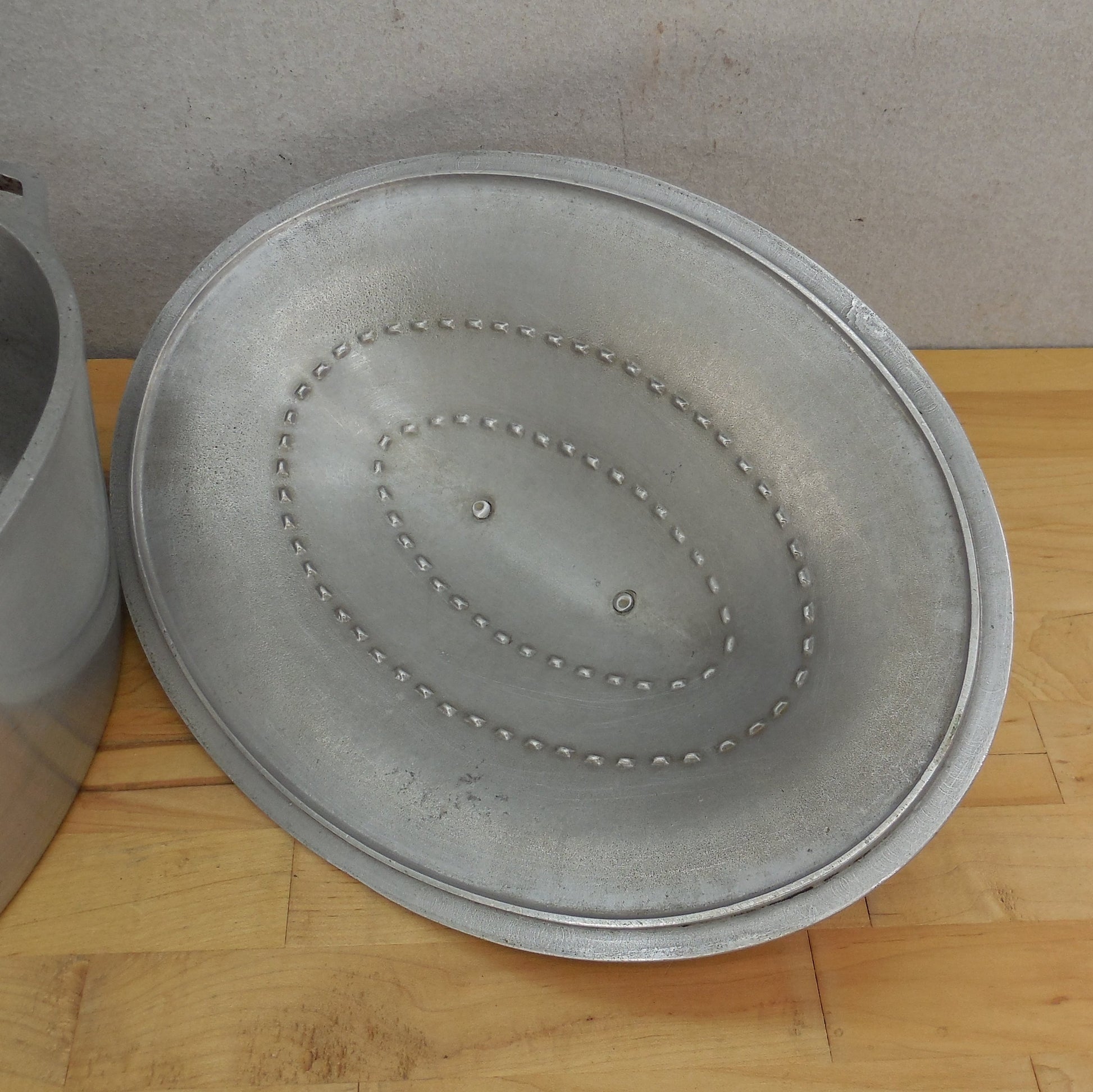 Mirro USA Grandeur Platinum Finish Aluminum #43 Oval Roaster Dome Lid Used