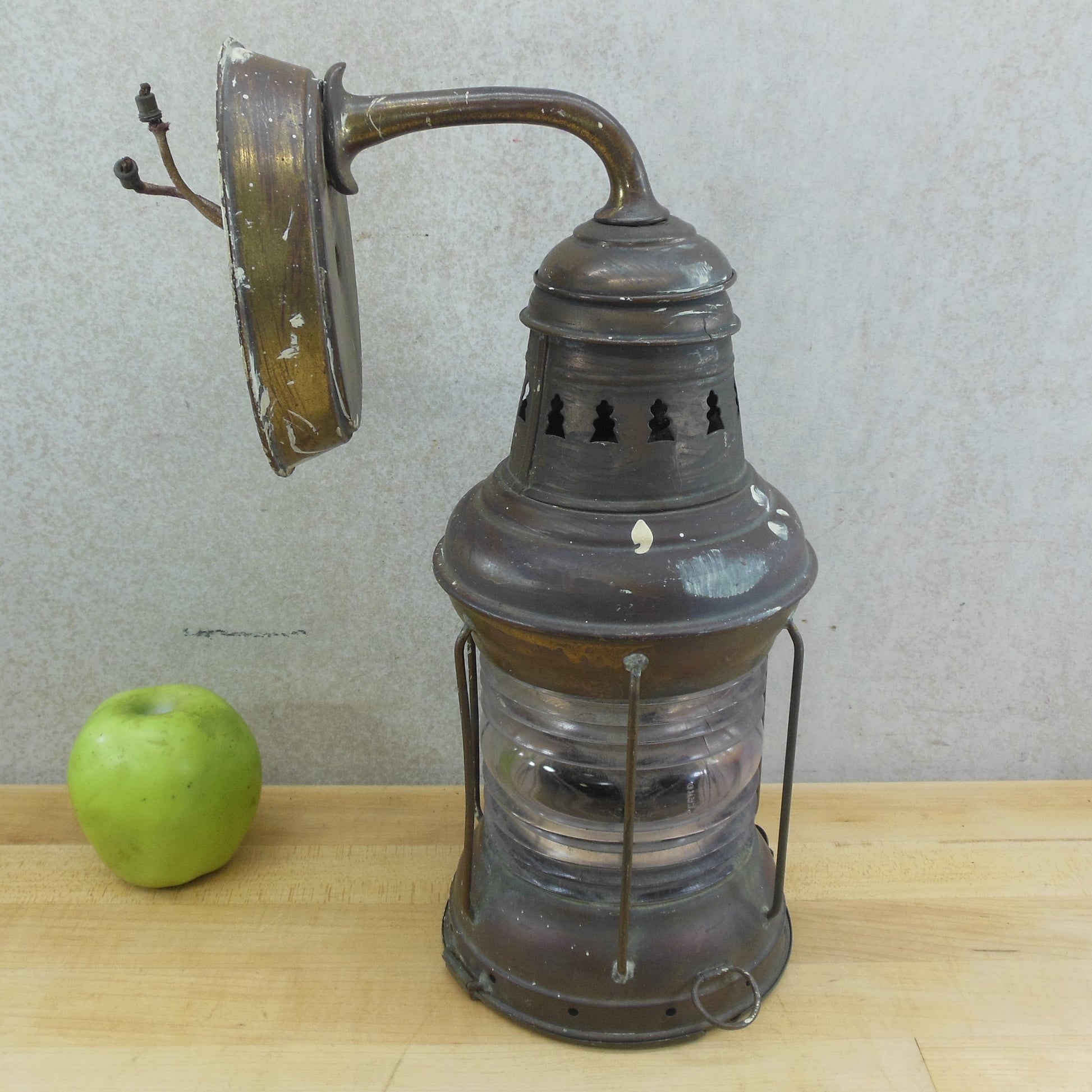 Antique Perko Lamp & Hardware Corp Brass Ship Boat Light Wall Lantern Vintage