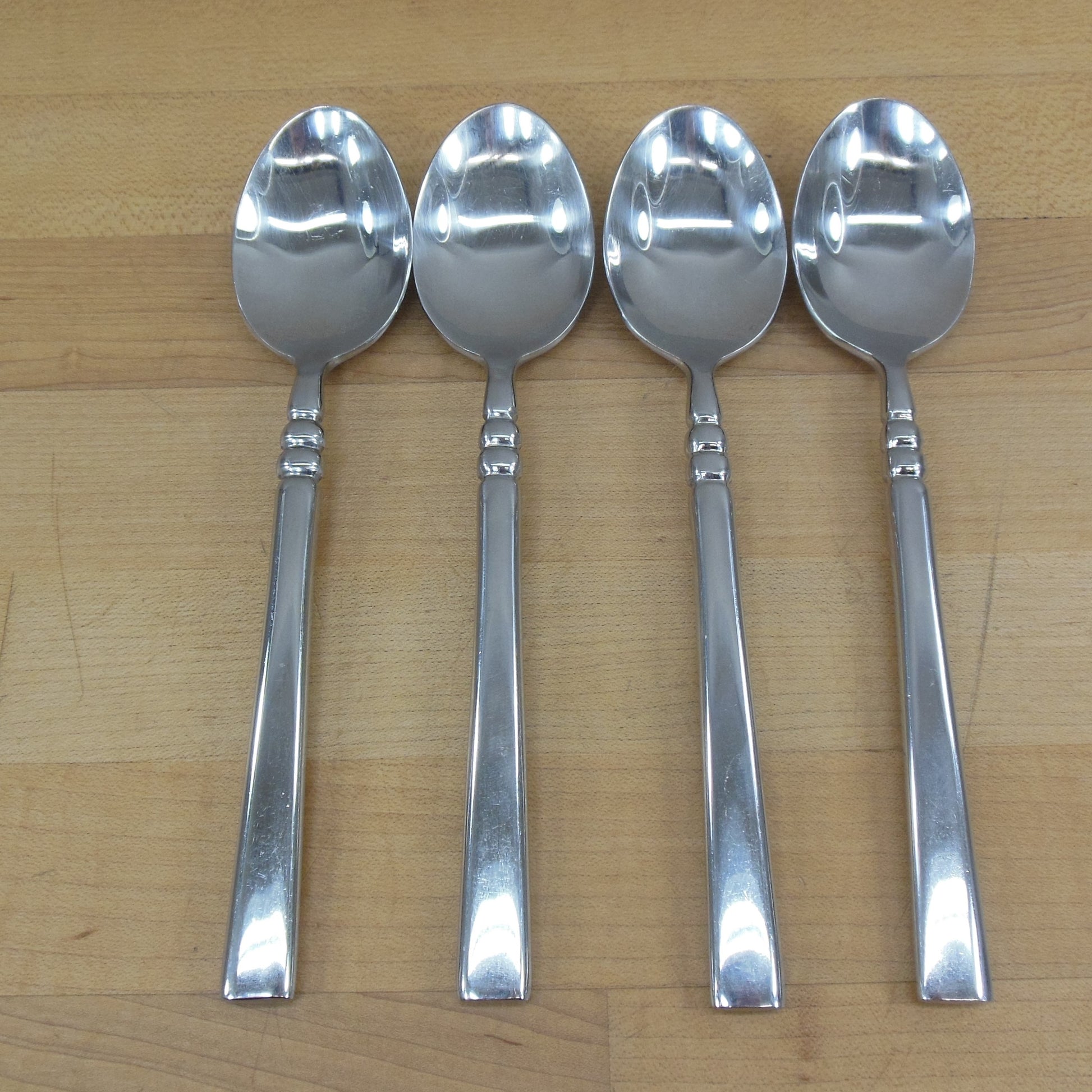 Oneida China Tortola Stainless Flatware - 4 Place/Soup Spoons