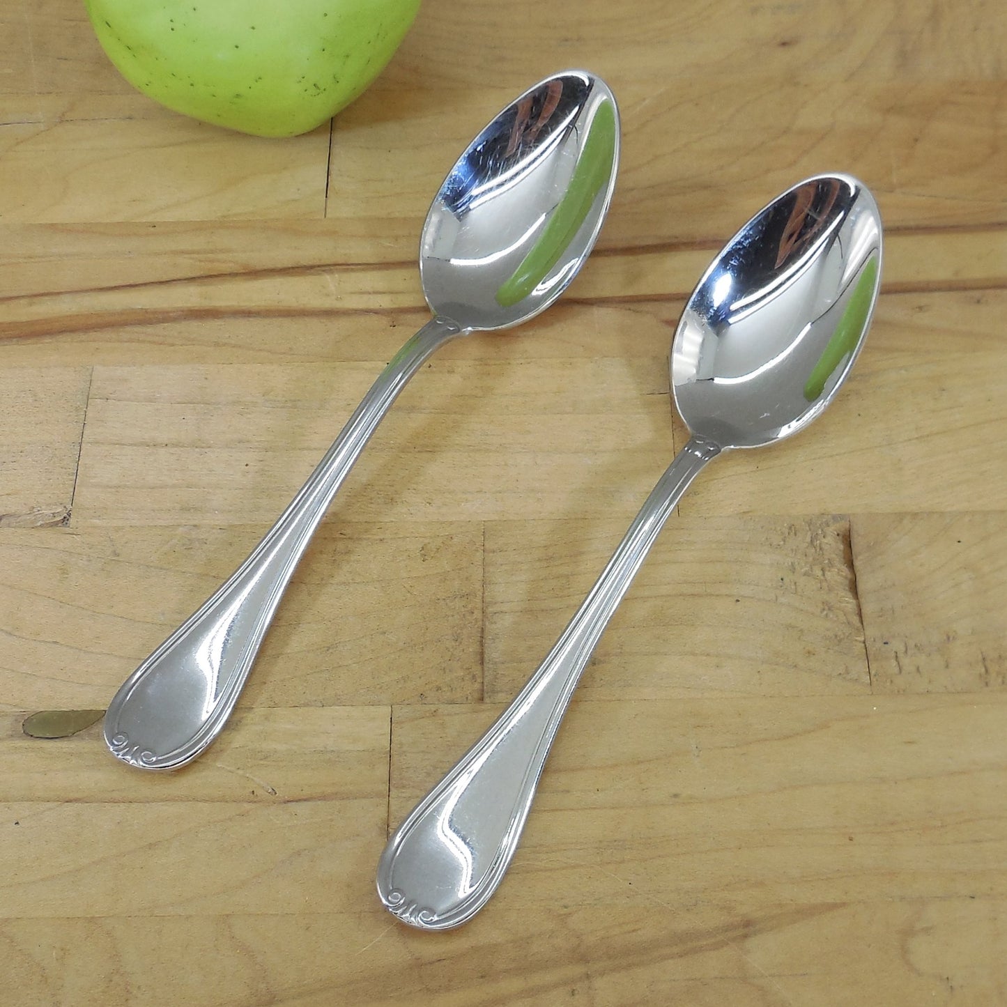 Guy DeGrenne France Renoir Stainless Glossy Flatware - 2 Place Soup Spoons