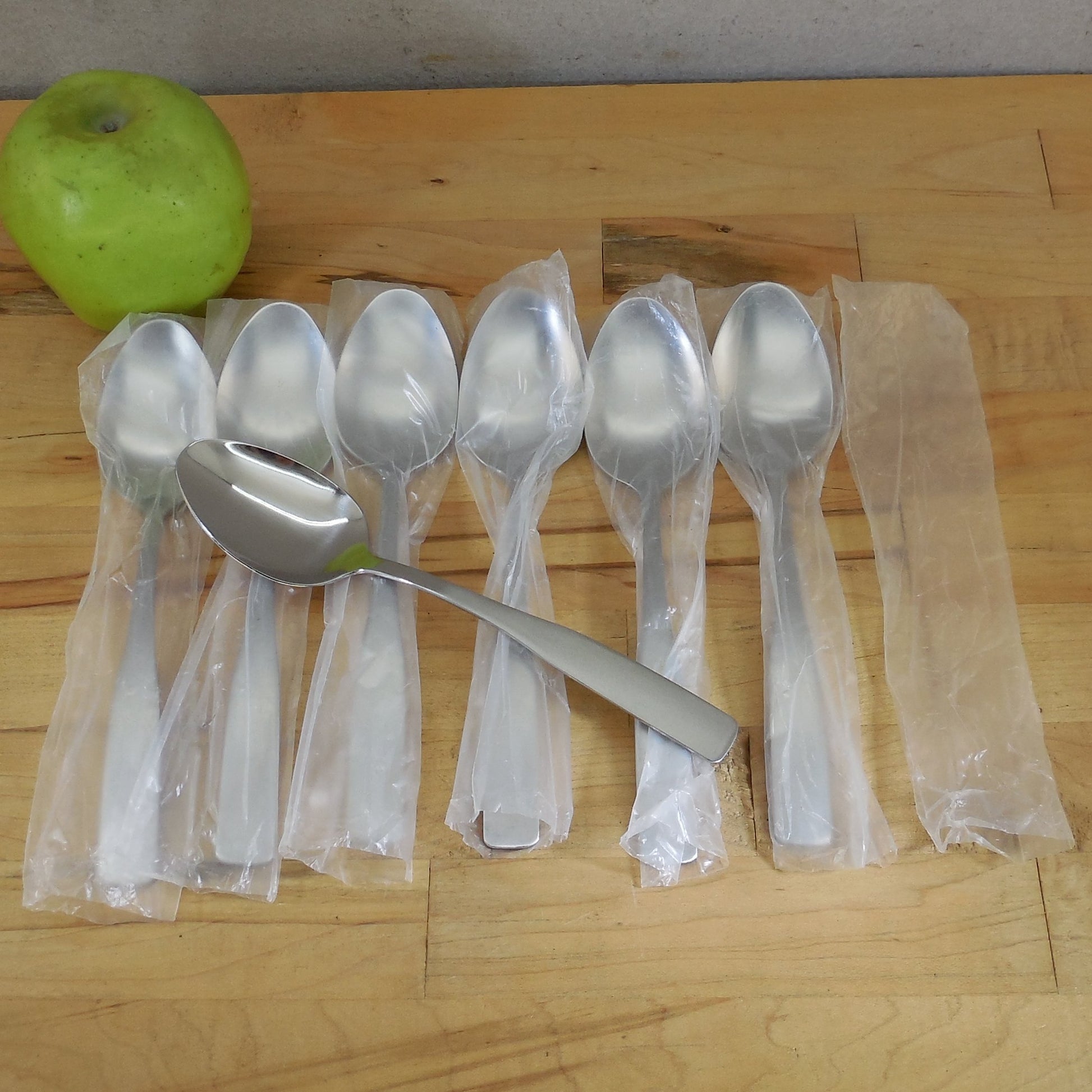 NIP Cambridge Madison Stainless Flatware - 7 Place/Soup Spoons new