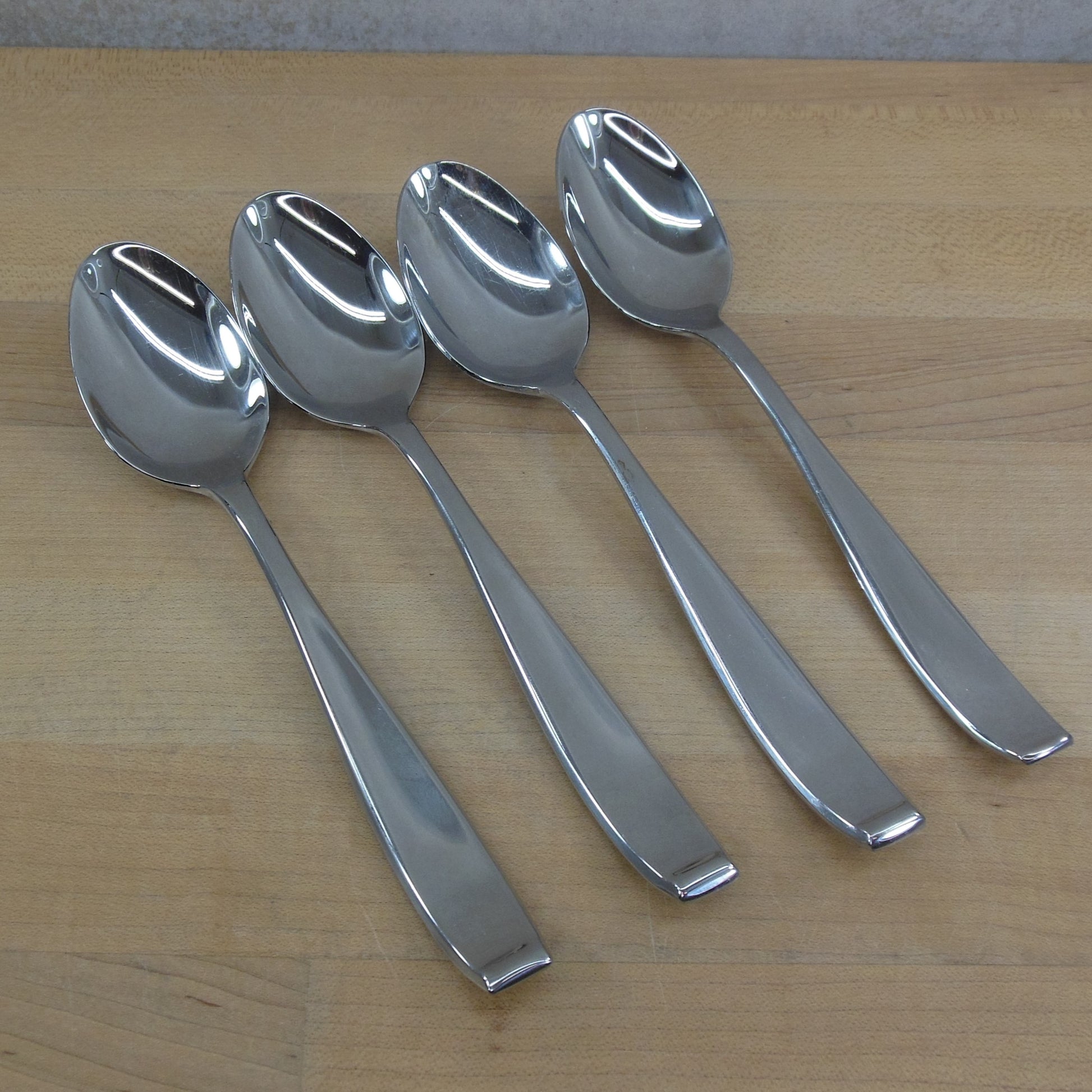 Hampton Silversmiths Stainless Bergen Flatware - Soup/Place Spoons 4 Set