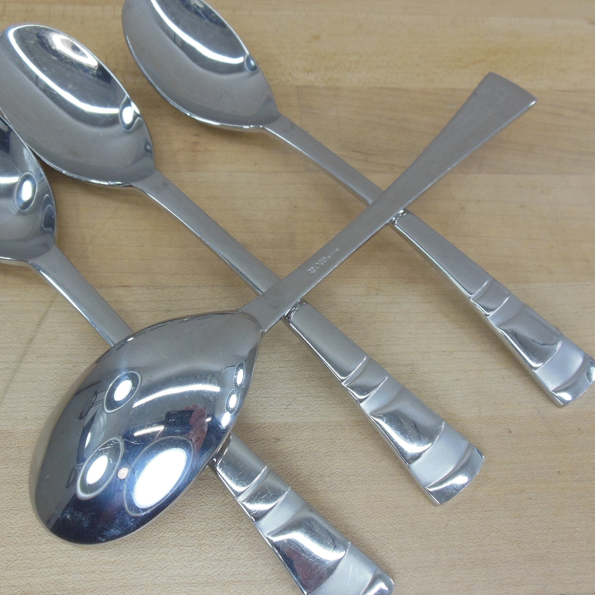 Guy DeGrenne Solstice Swing France Stainless - Oval Soup Spoon 4 Set used