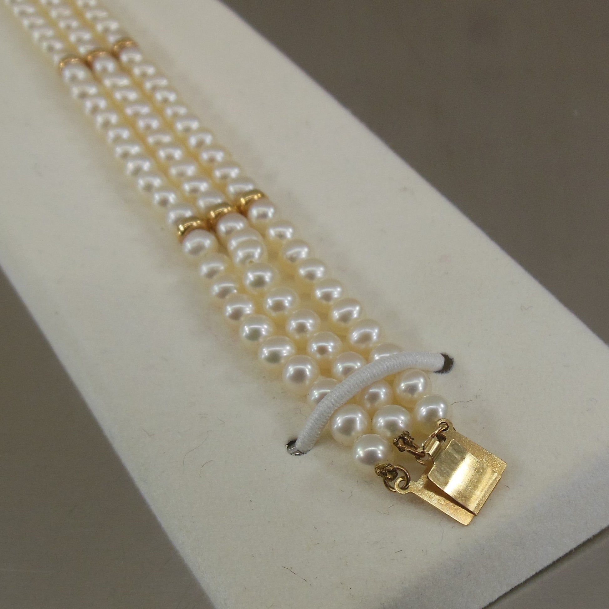 Estate 14K Yellow Gold Clasp & Beads 3 Strand Cultured Pearl Bracelet 7-1/4"
