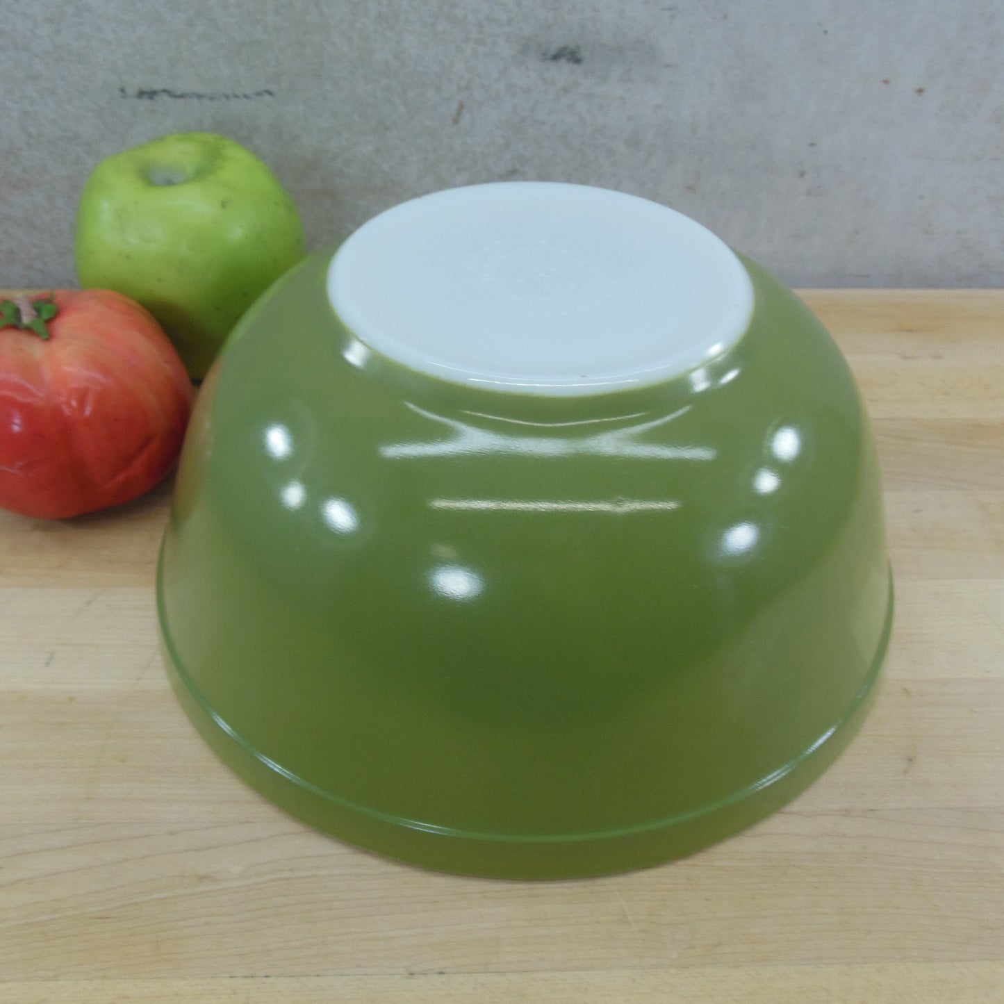 Pyrex Glass USA Verde Green 2.5 Quart Mixing Bowl 403 Used