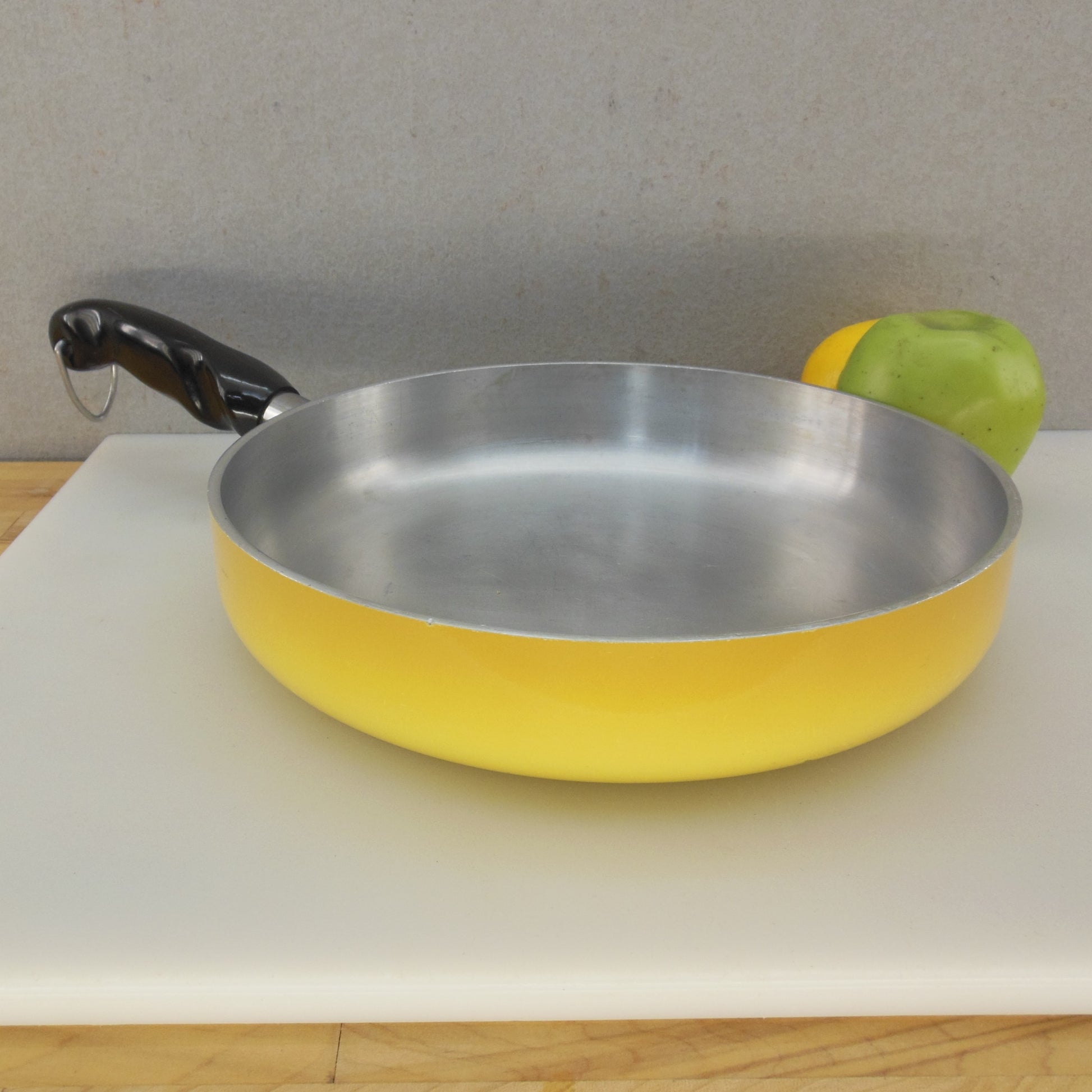 West Bend USA Registered Aluminum Harvest Gold Yellow 10" Skillet