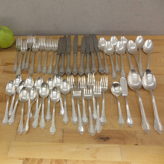 1874 Rogers Bros. Remembrance Silverplate Flatware Set 48 Pieces