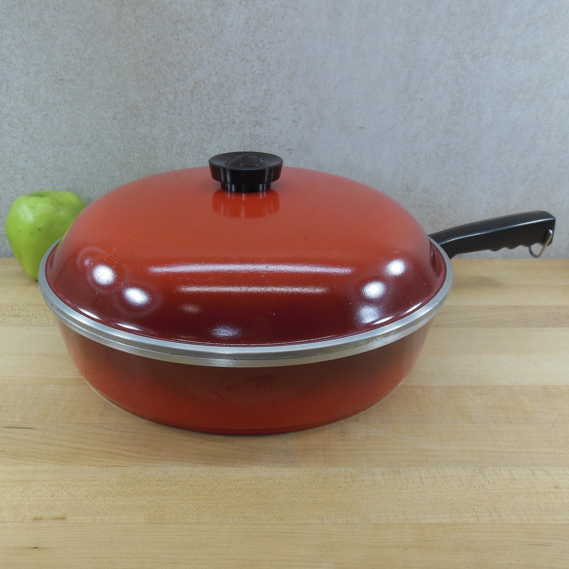 Club Aluminum USA Red 12 Skillet & Lid Chicken Fryer – Olde