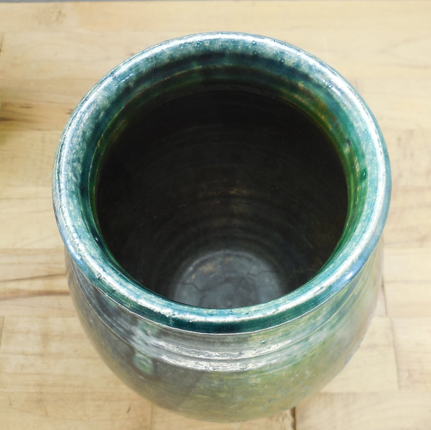Unsigned Raku Pottery Vase Iridescent Green Red Yellow Blue 6.75" Rings