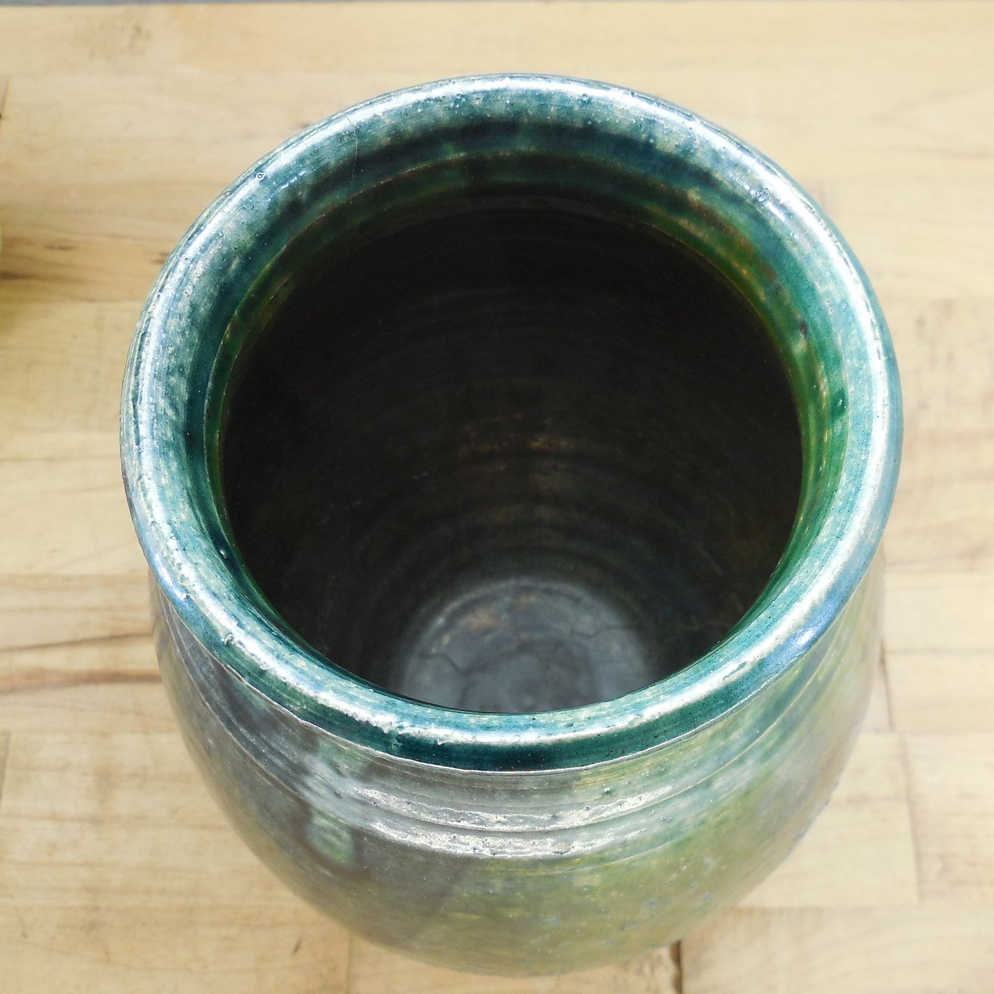 Unsigned Raku Pottery Vase Iridescent Green Red Yellow Blue 6.75" Rings