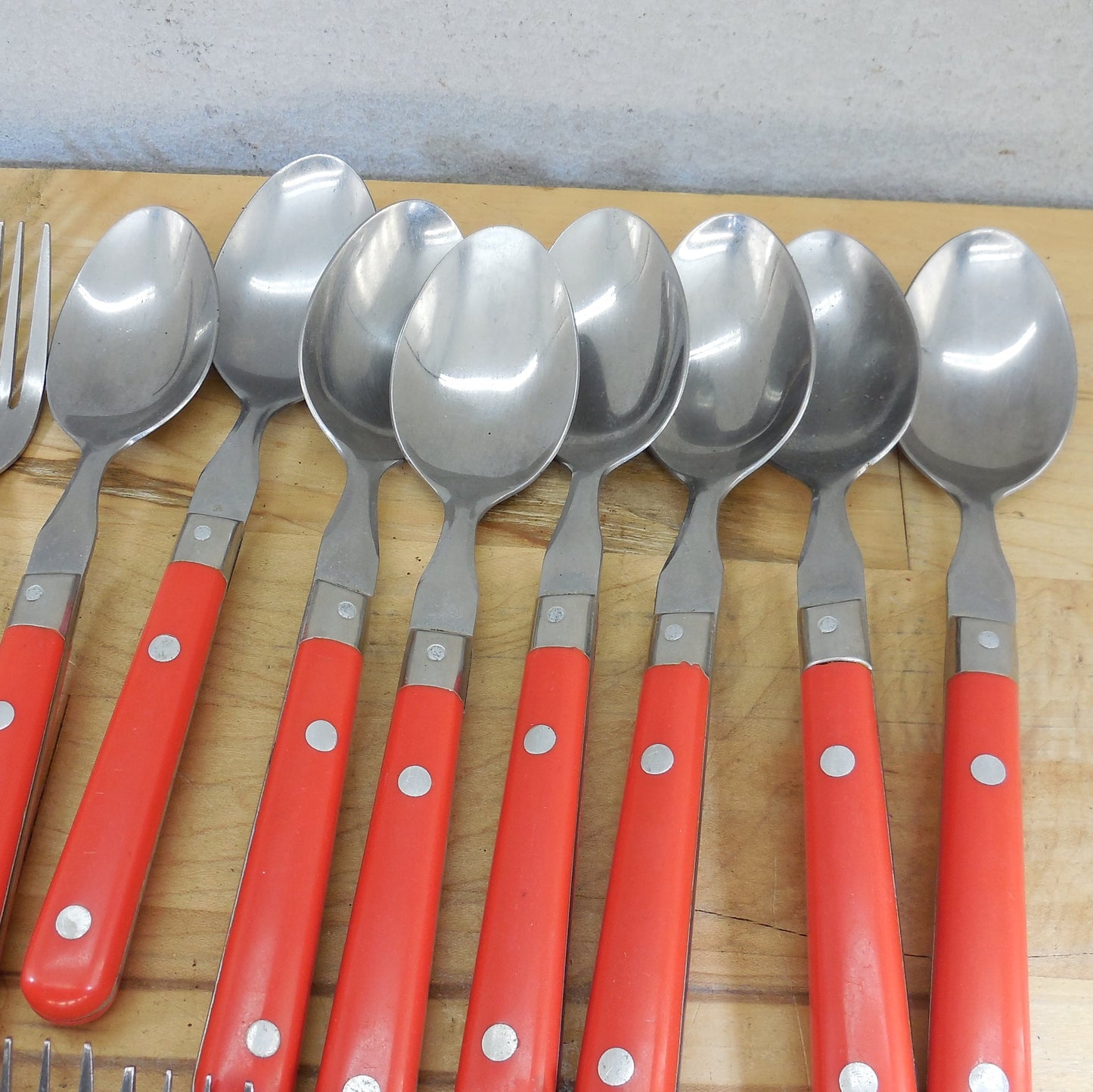 Washington Forge Mardi Gras Red Stainless Flatware 28 Lot Spoon Fork