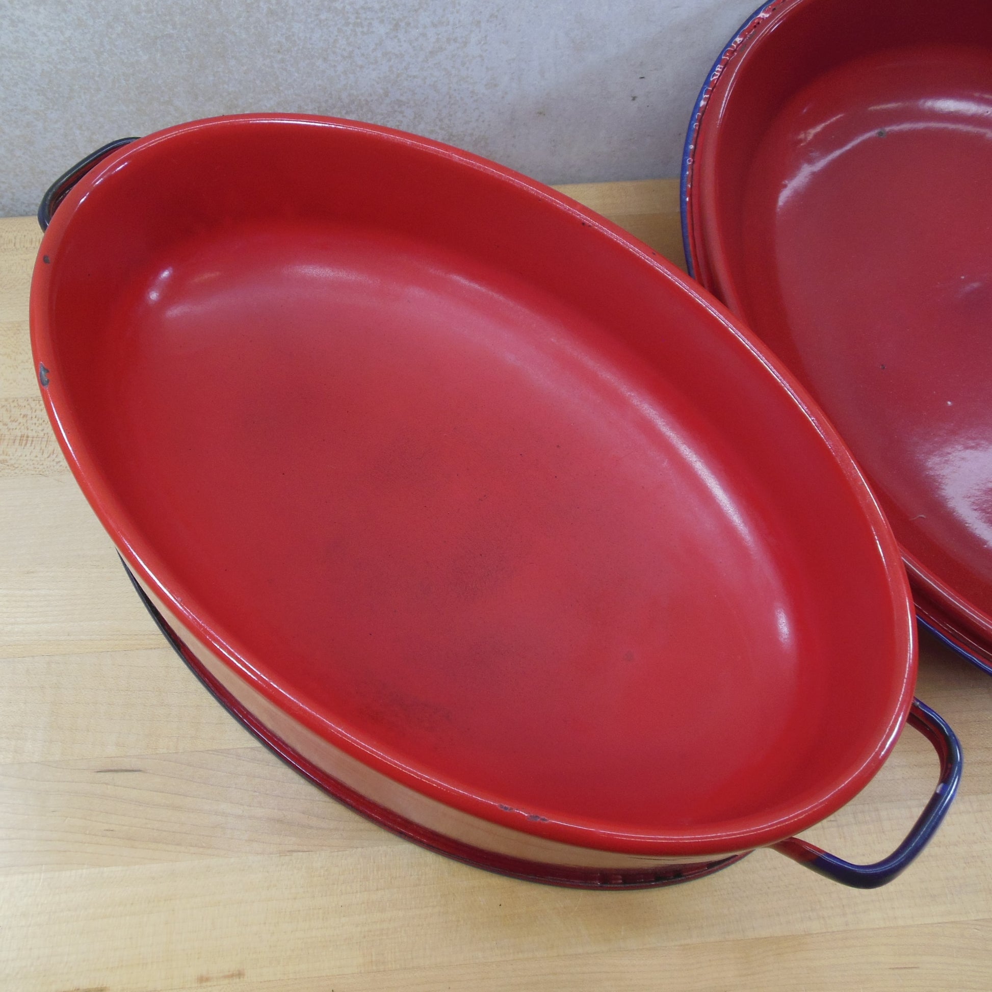 Unbranded Red Blue Trim Rim Enamelware Oval Roaster Pot double wall