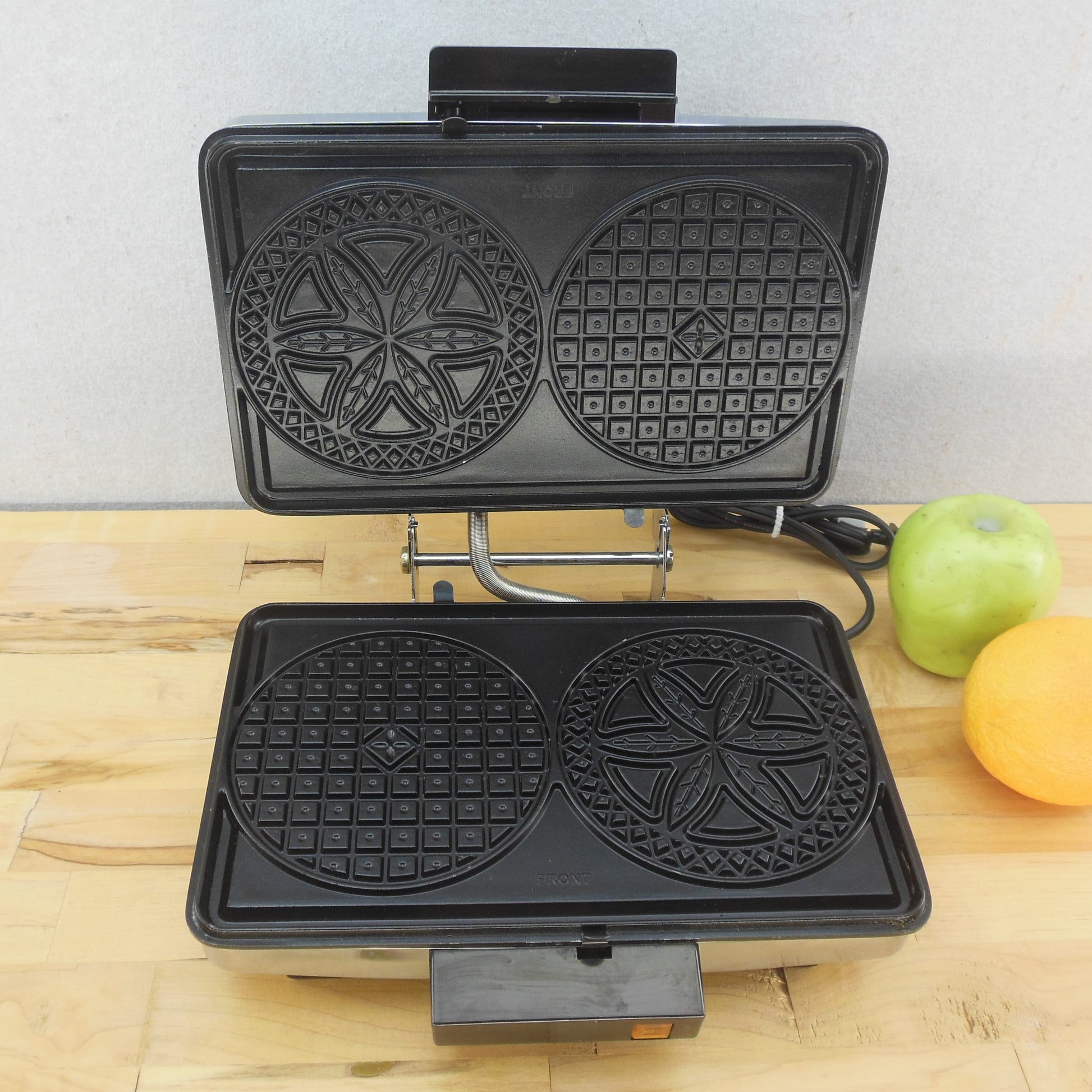 Rival USA Electric Combo Pizzelle Waffle Maker Baker Iron Model 905/1 Vintage
