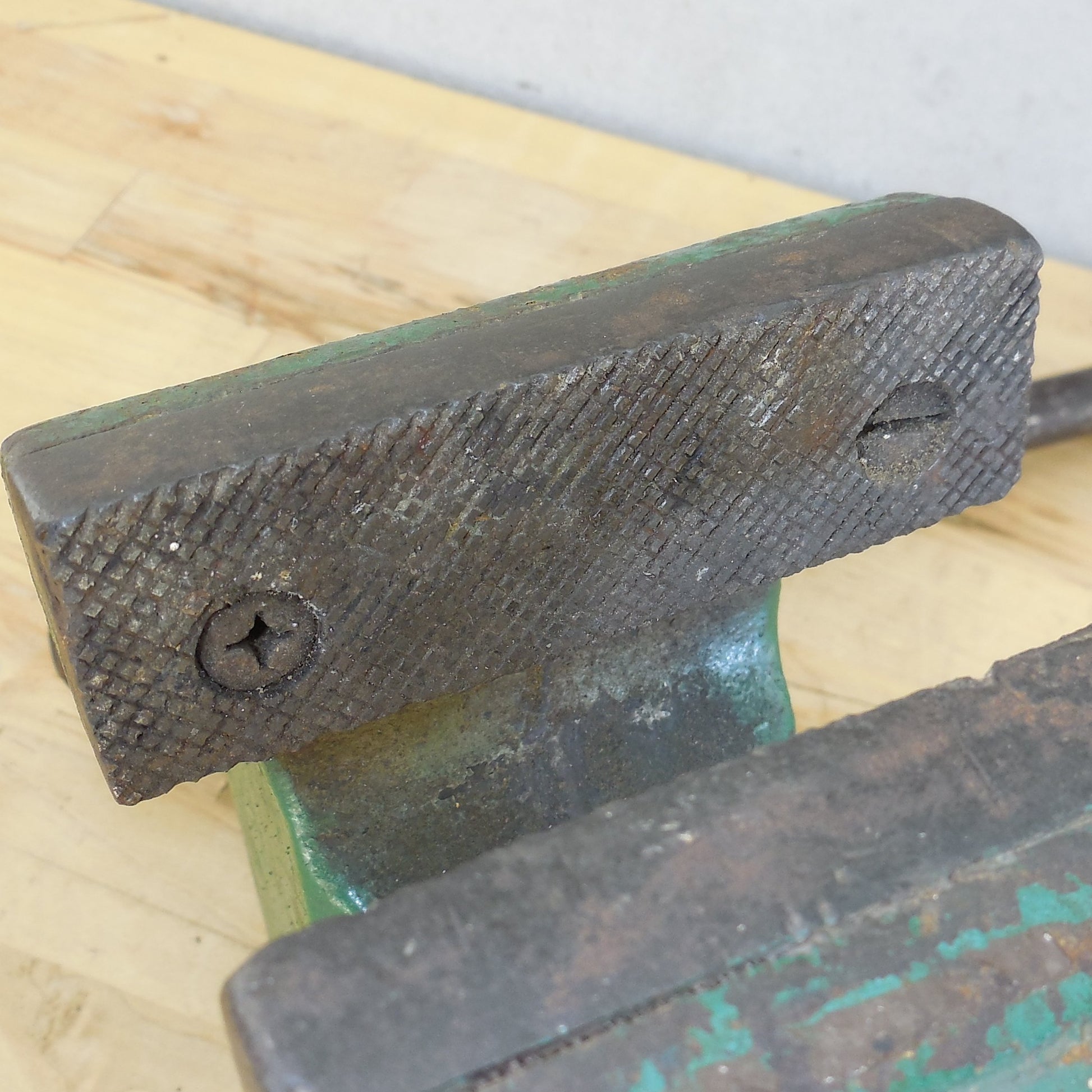 Unbranded Rock Island? 4" Bench Vise 42 lbs. Green Stamped 278 192 X