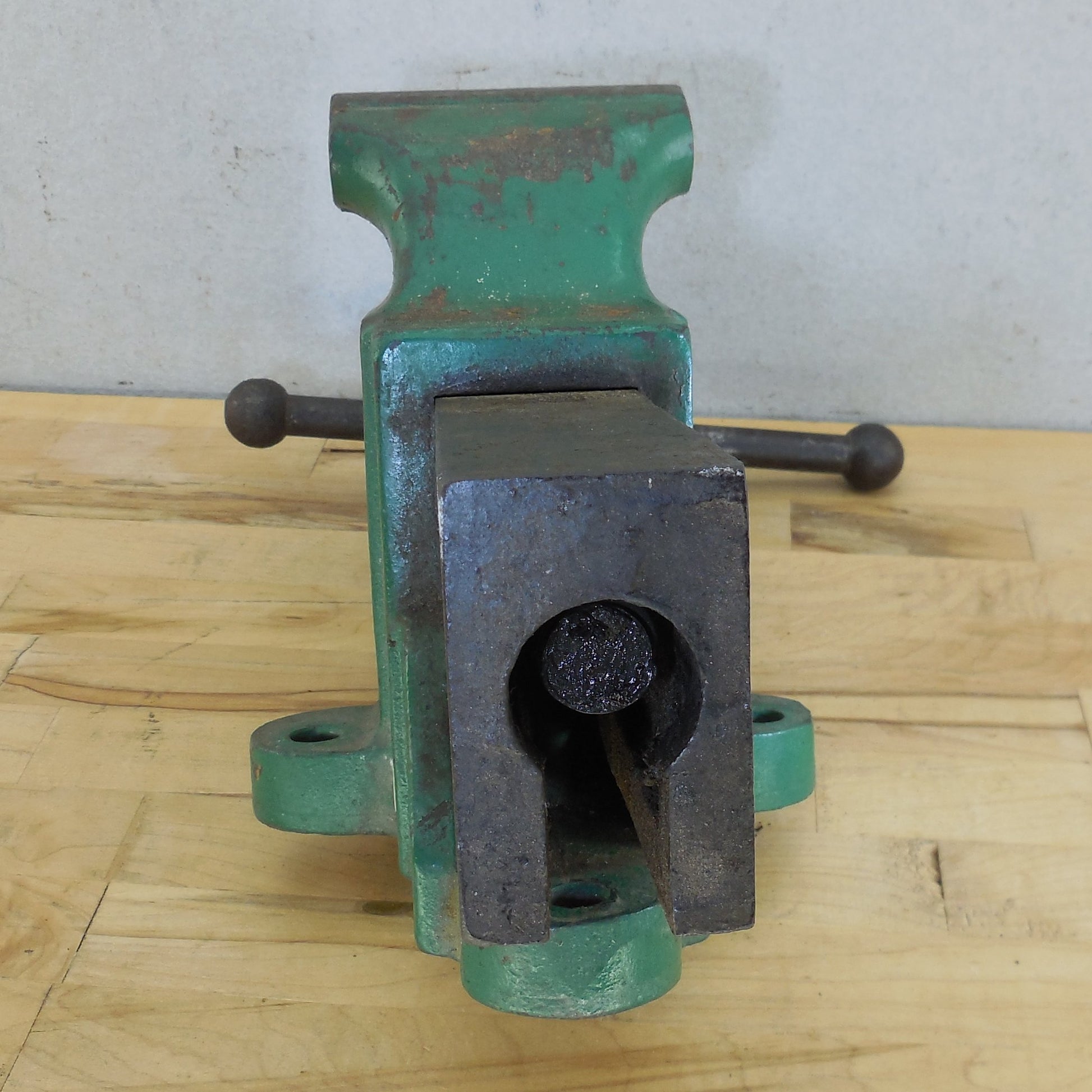 Unbranded Rock Island? 4" Bench Vise 42 lbs. Green Stamped 278 192 X