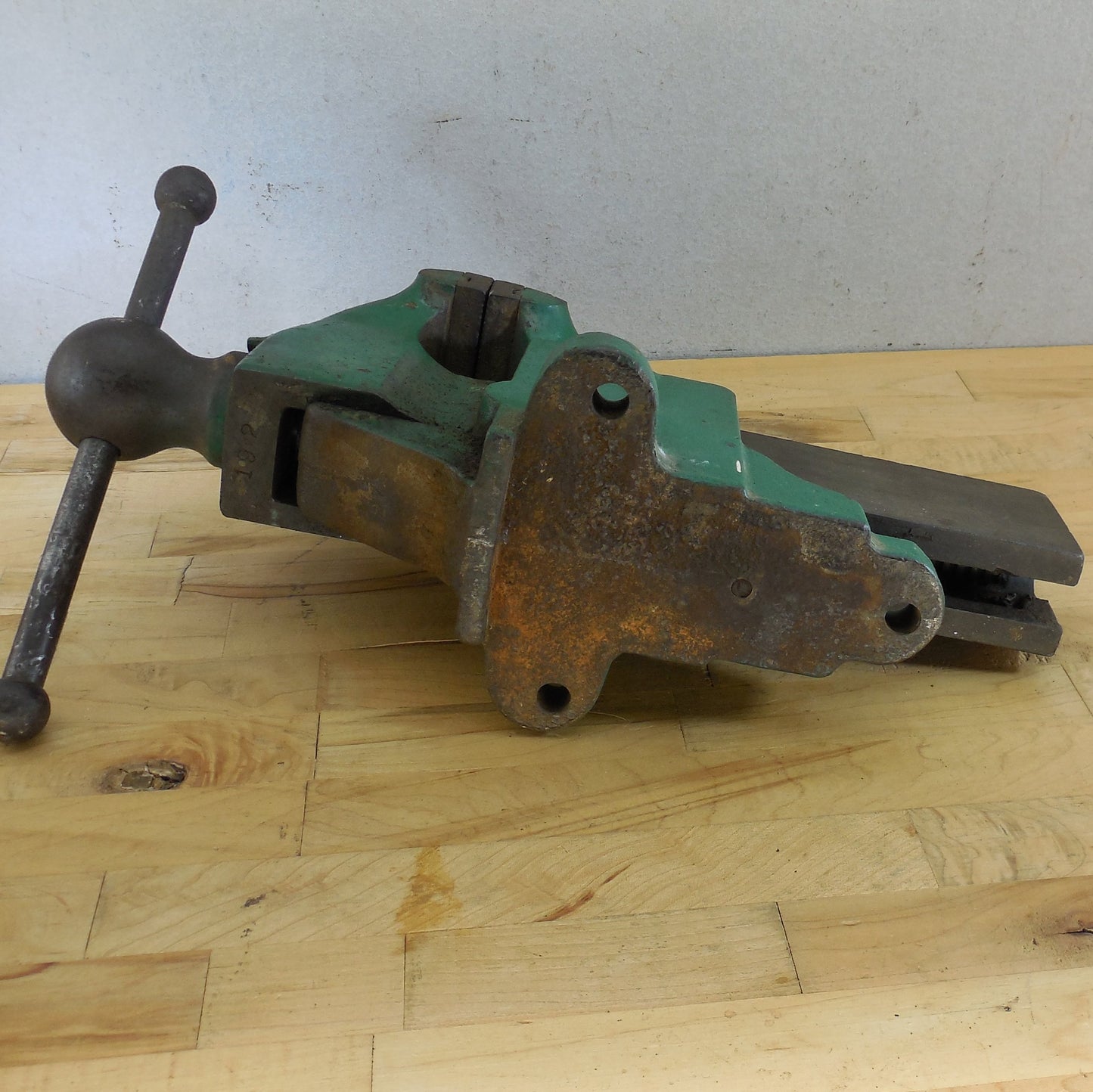Unbranded Rock Island? 4" Bench Vise 42 lbs. Green Stamped 278 192 X Fixed Stationary