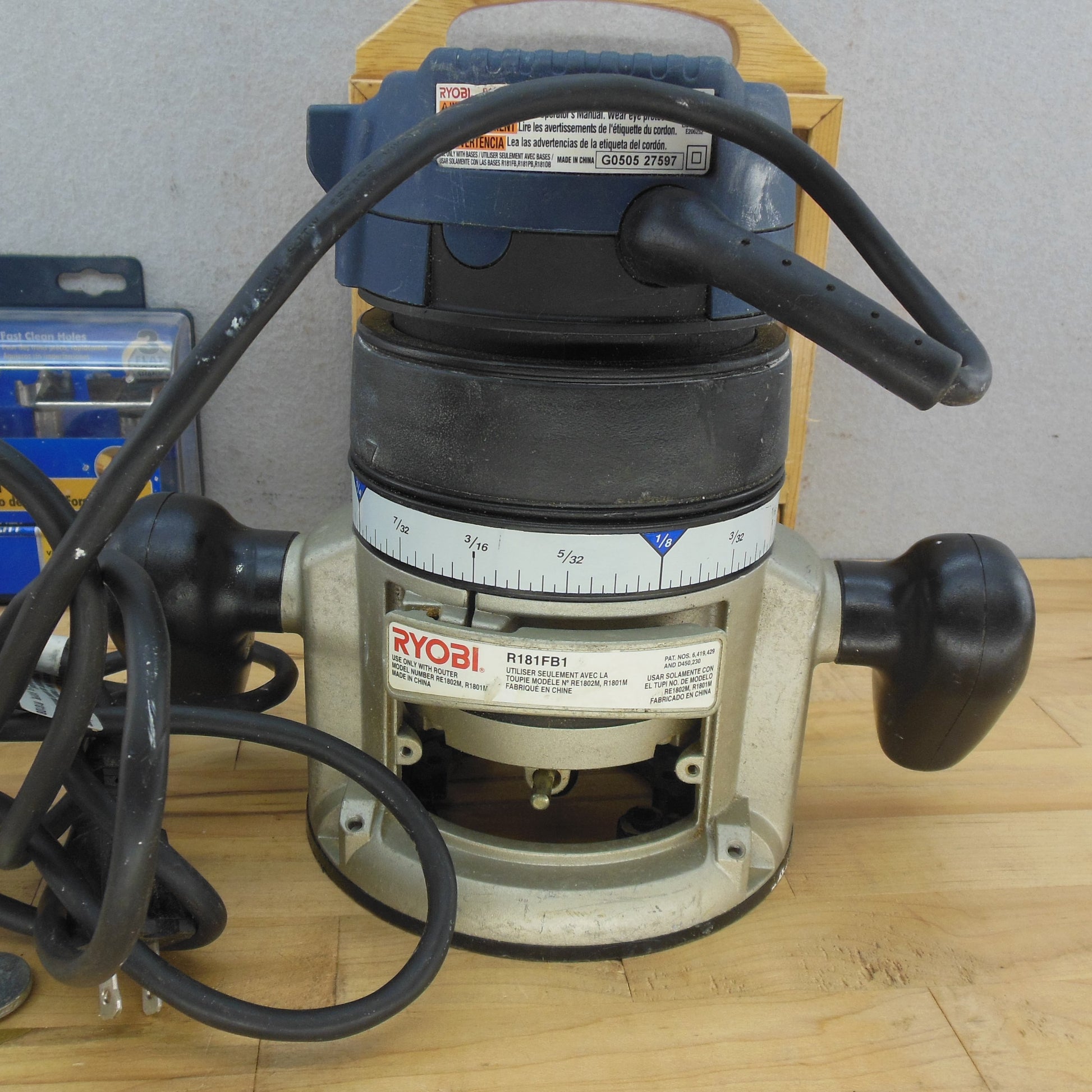 Ryobi R1801M1 Router & R181FB1 Fixed Base 1.5HP & 3 Bits Forstner Sets Used