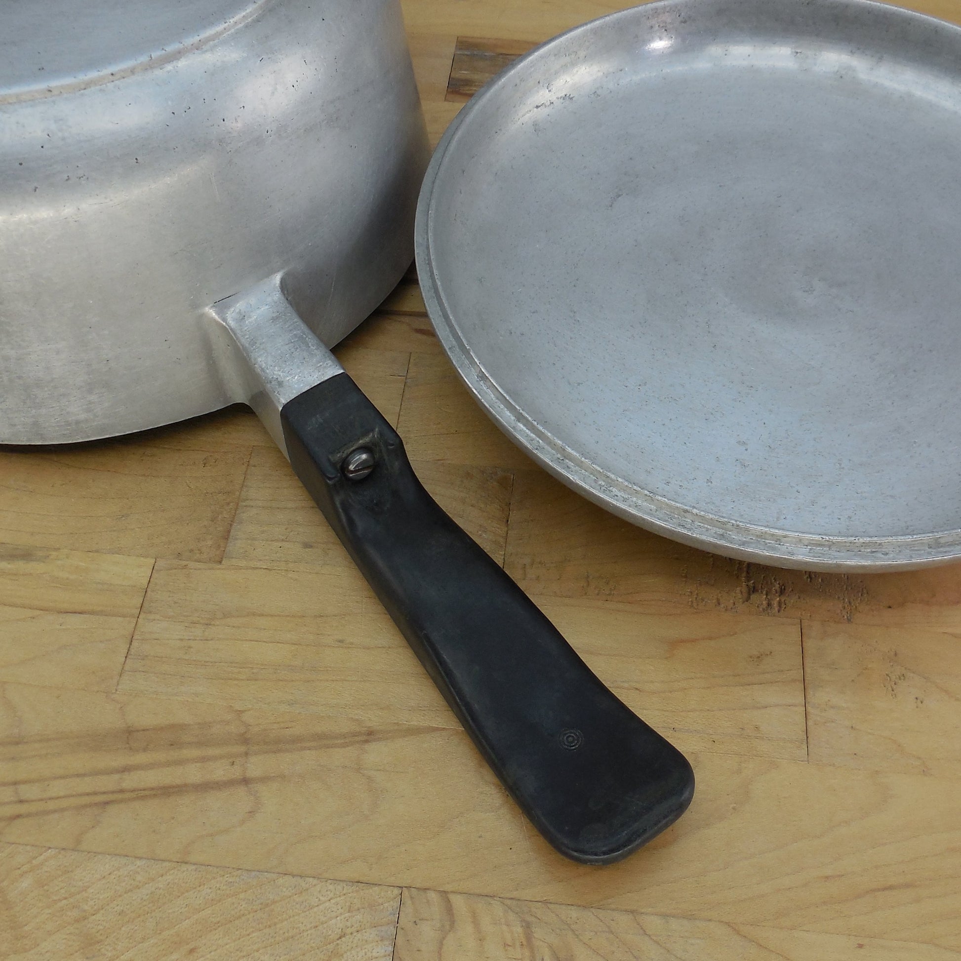 Sears Best Maid of Honor Cast Aluminum Saucepan & Lid 3 Quart Used