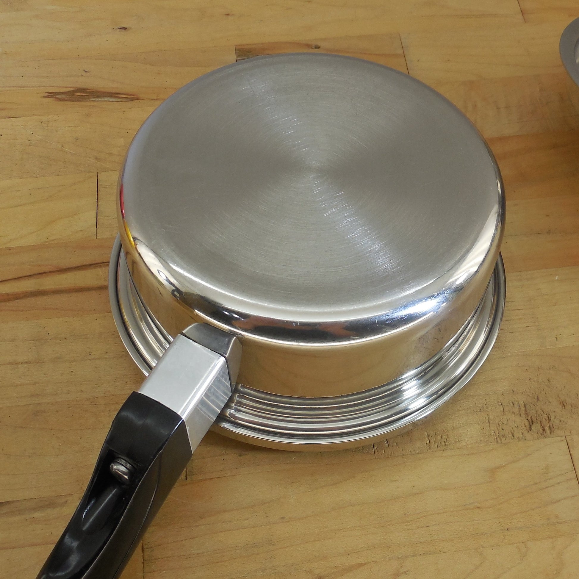 Saladmaster USA T304S Stainless 1 Qt. Saucepan with Vapo Lid Restored Bottom