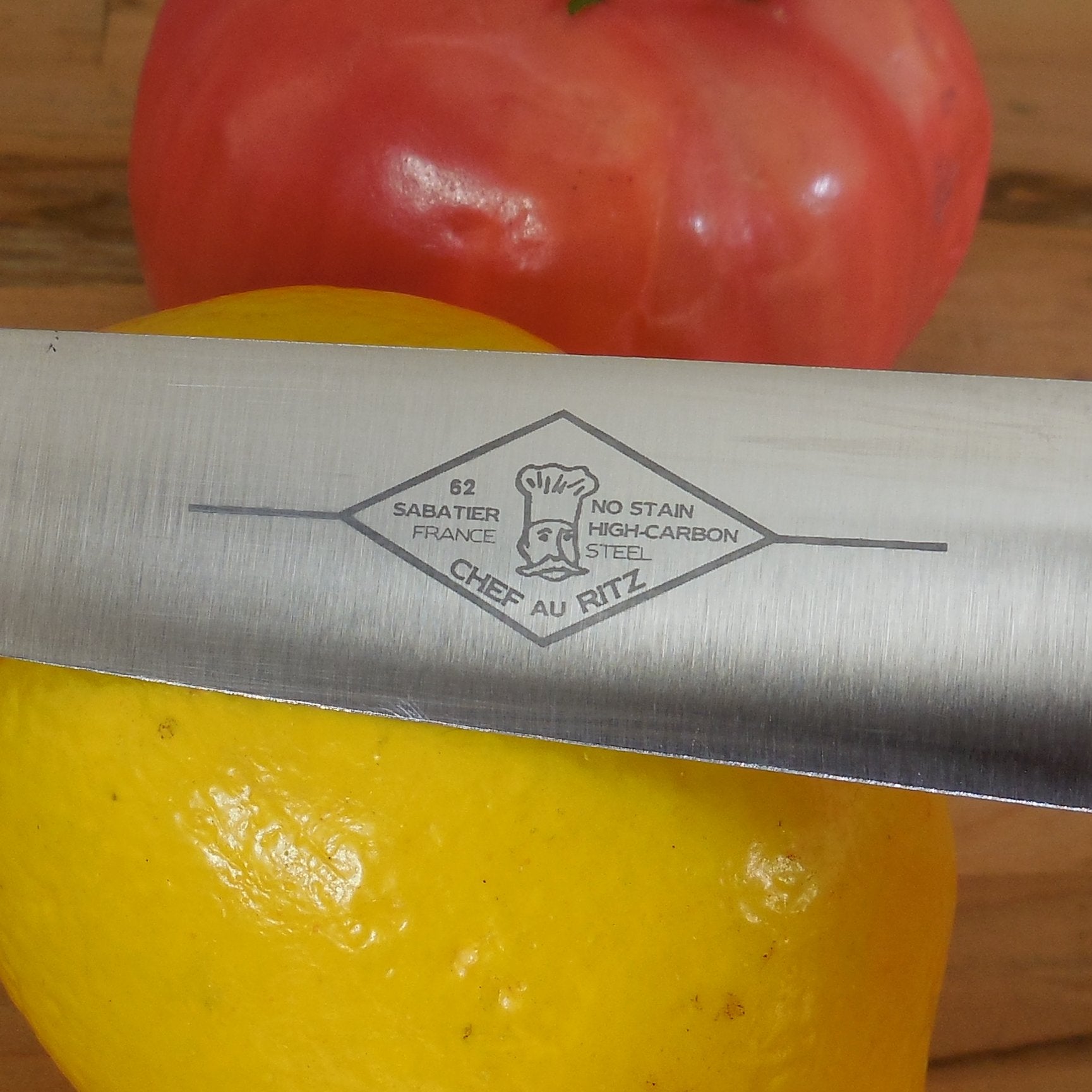 Chef Au Ritz Sabatier France High Carbon Stainless Steel 8" Slicing Knife logo
