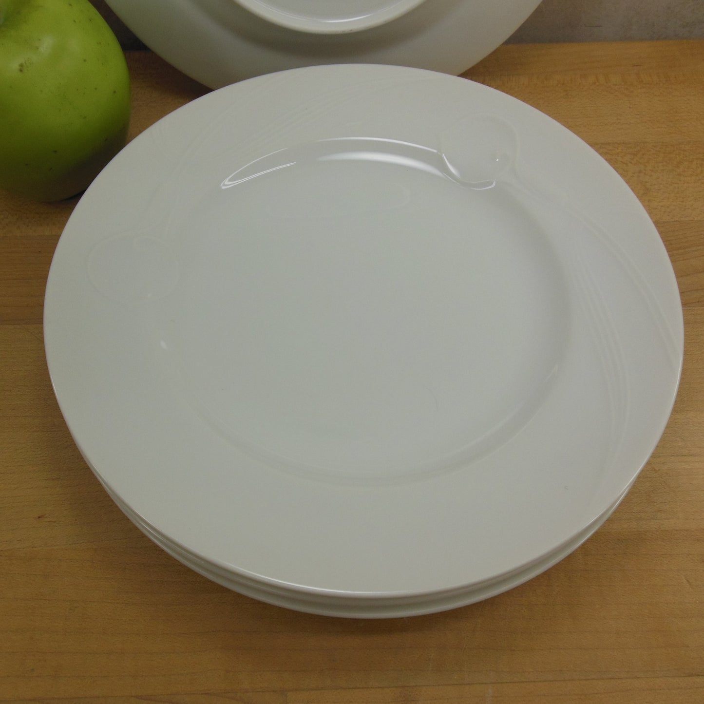 Mikasa Japan Classic Flair White Dinnerware - Salad Plates 3 Set