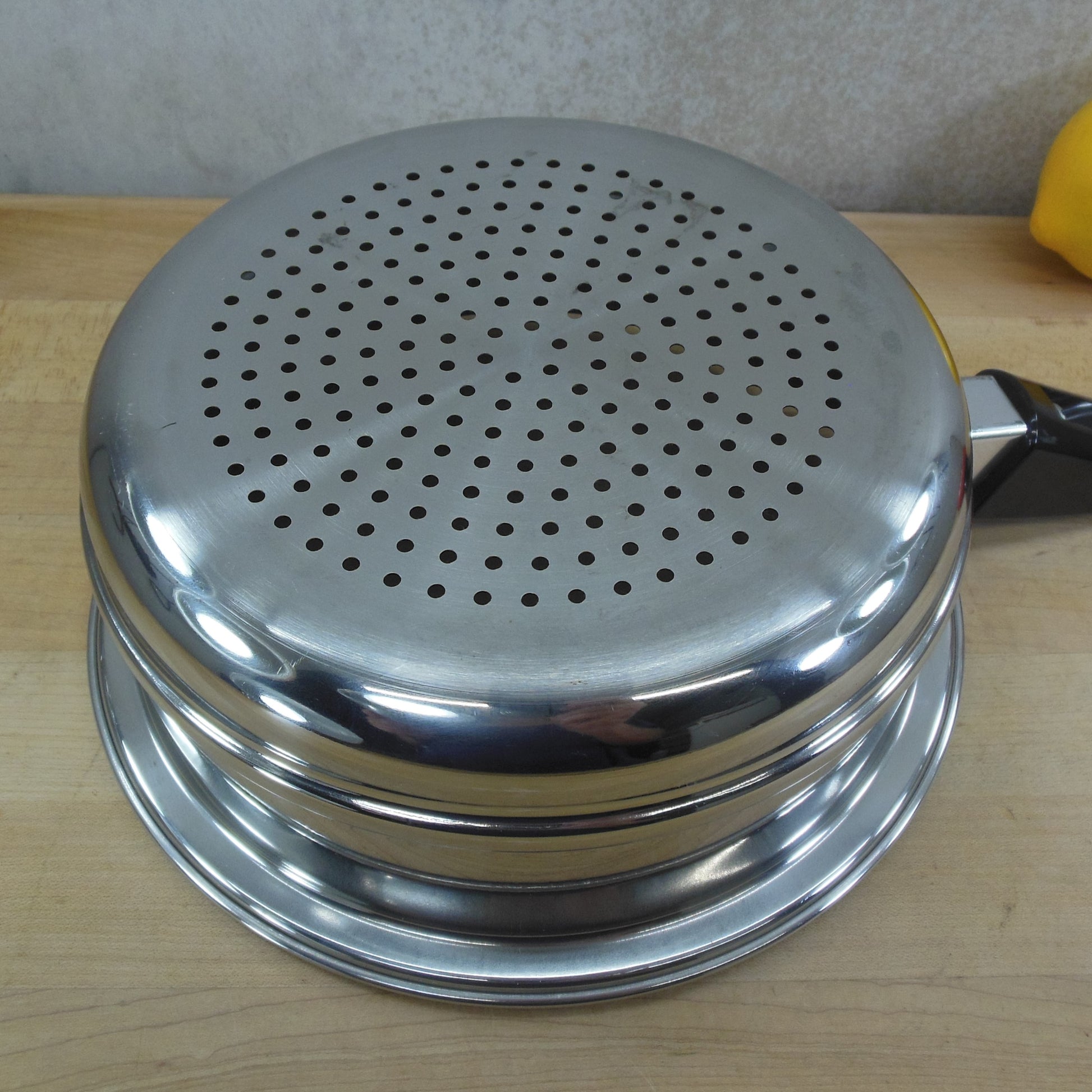 Seal-O-Matic Stainless 8" Steamer Insert for Saucepans - Hook Handle Used