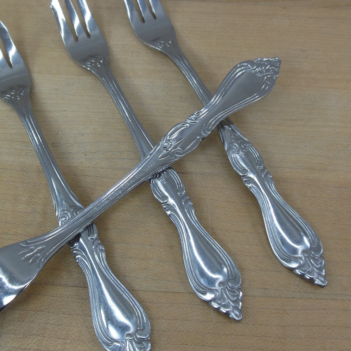 Towle Supreme Cutlery TWS70 NOS Cocktail Seafood Forks - 4 Set Vintage